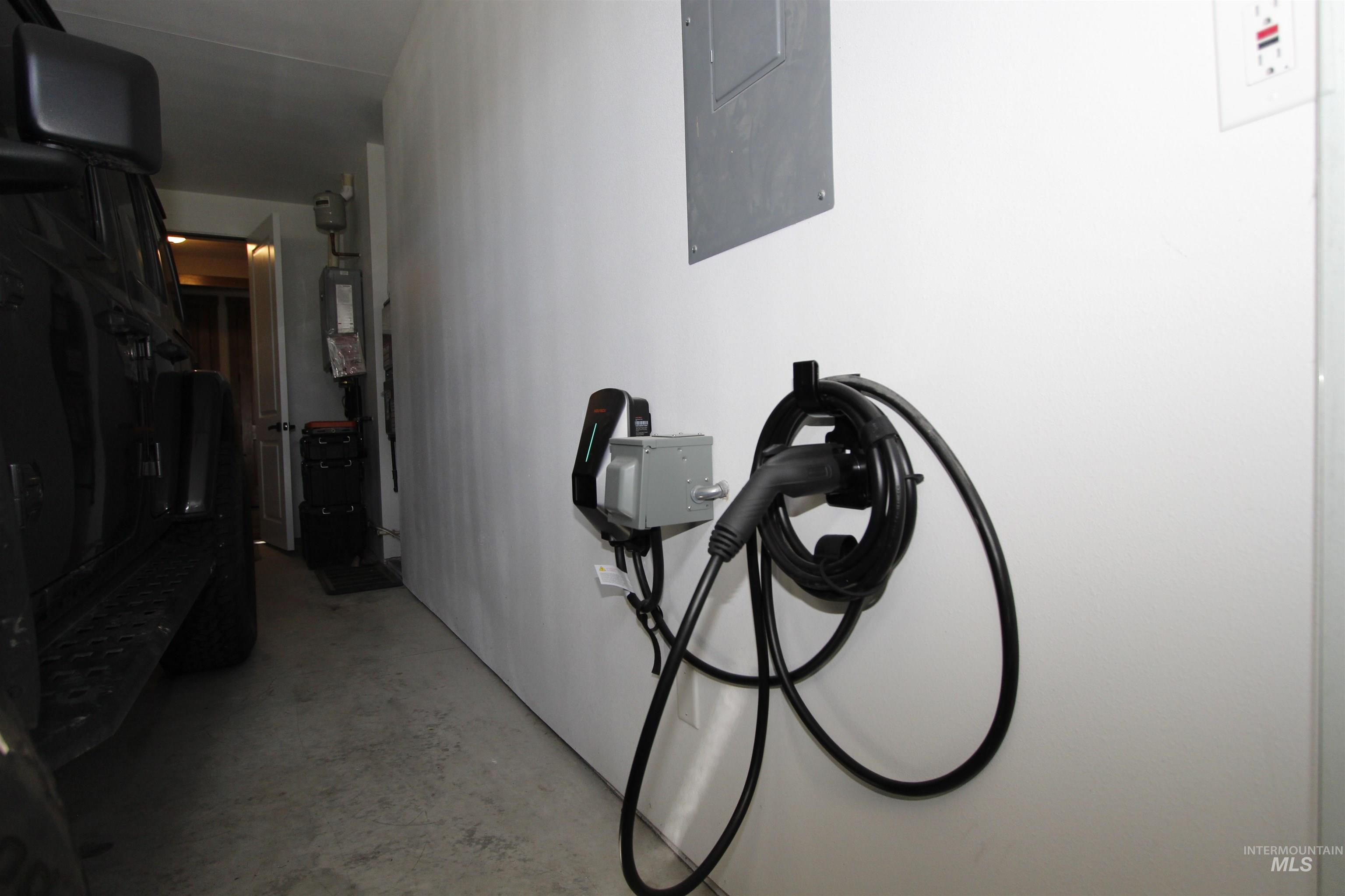 2013 Cedar Ave, Lewiston, Idaho 83501, 3 Bedrooms, 2 Bathrooms, Residential For Sale, Price $695,000, 98980789