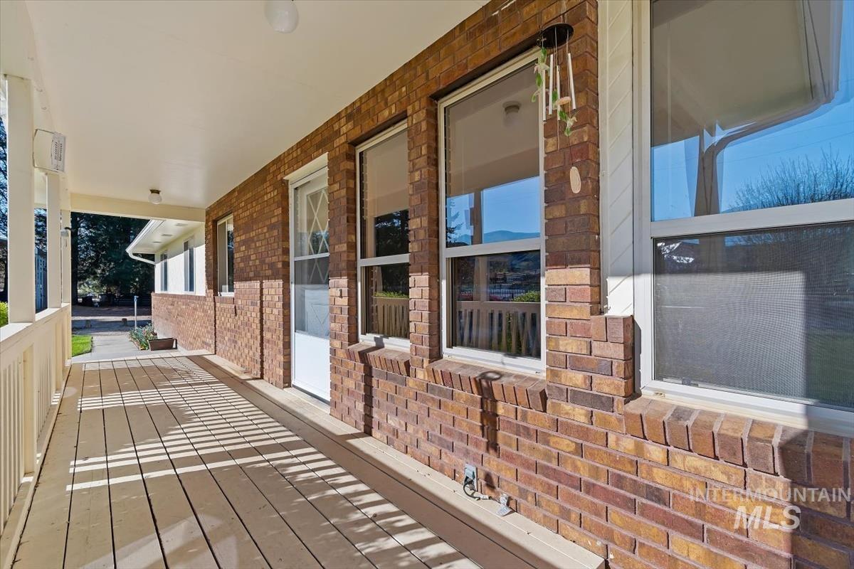 2439 Julie Ave, Emmett, Idaho 83617-9562, 4 Bedrooms, 3 Bathrooms, Residential For Sale, Price $879,900, 98980790