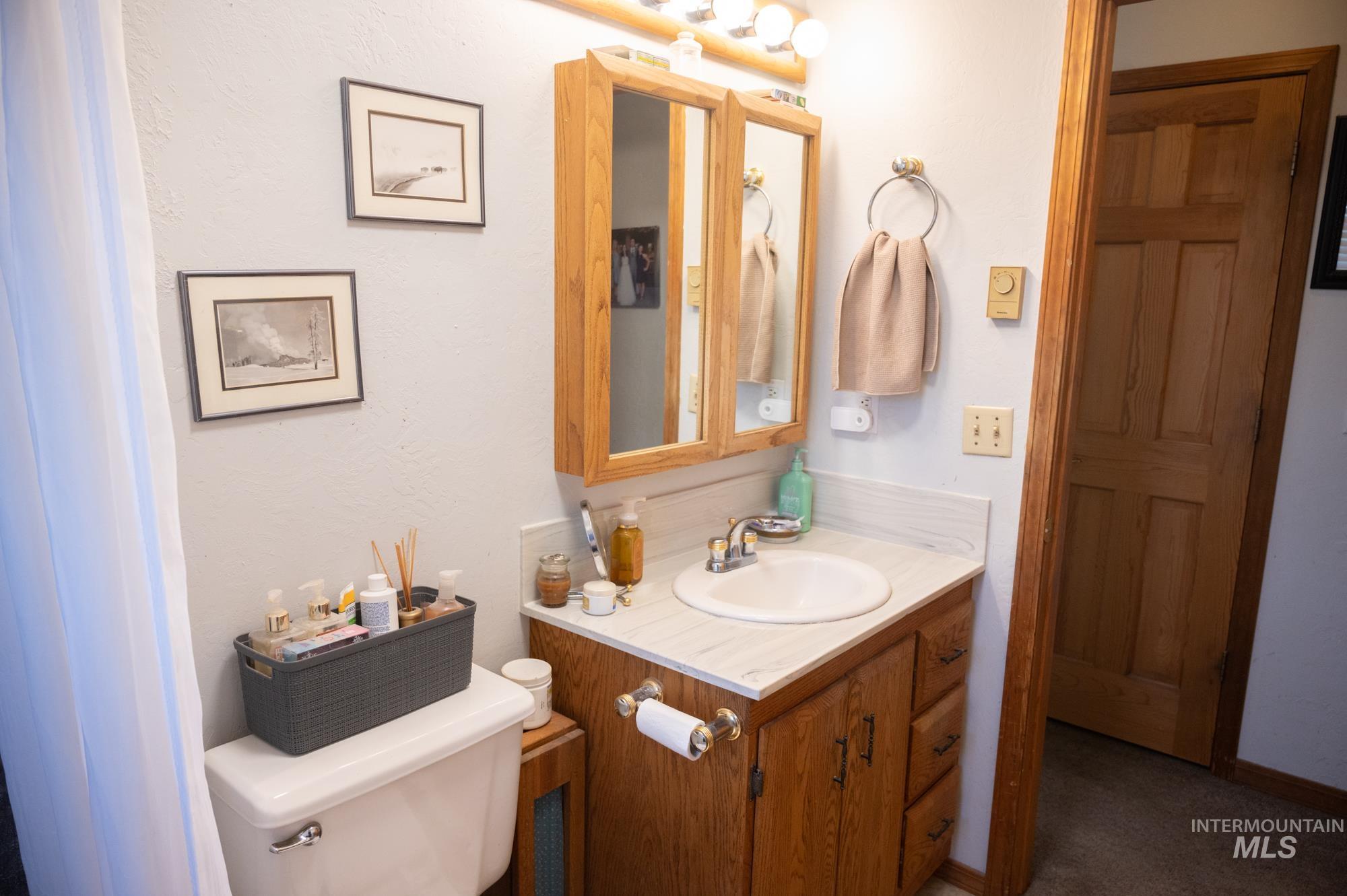 193 S 500 W, Paul, Idaho 83347, 3 Bedrooms, 3 Bathrooms, Residential For Sale, Price $495,000, 98980791