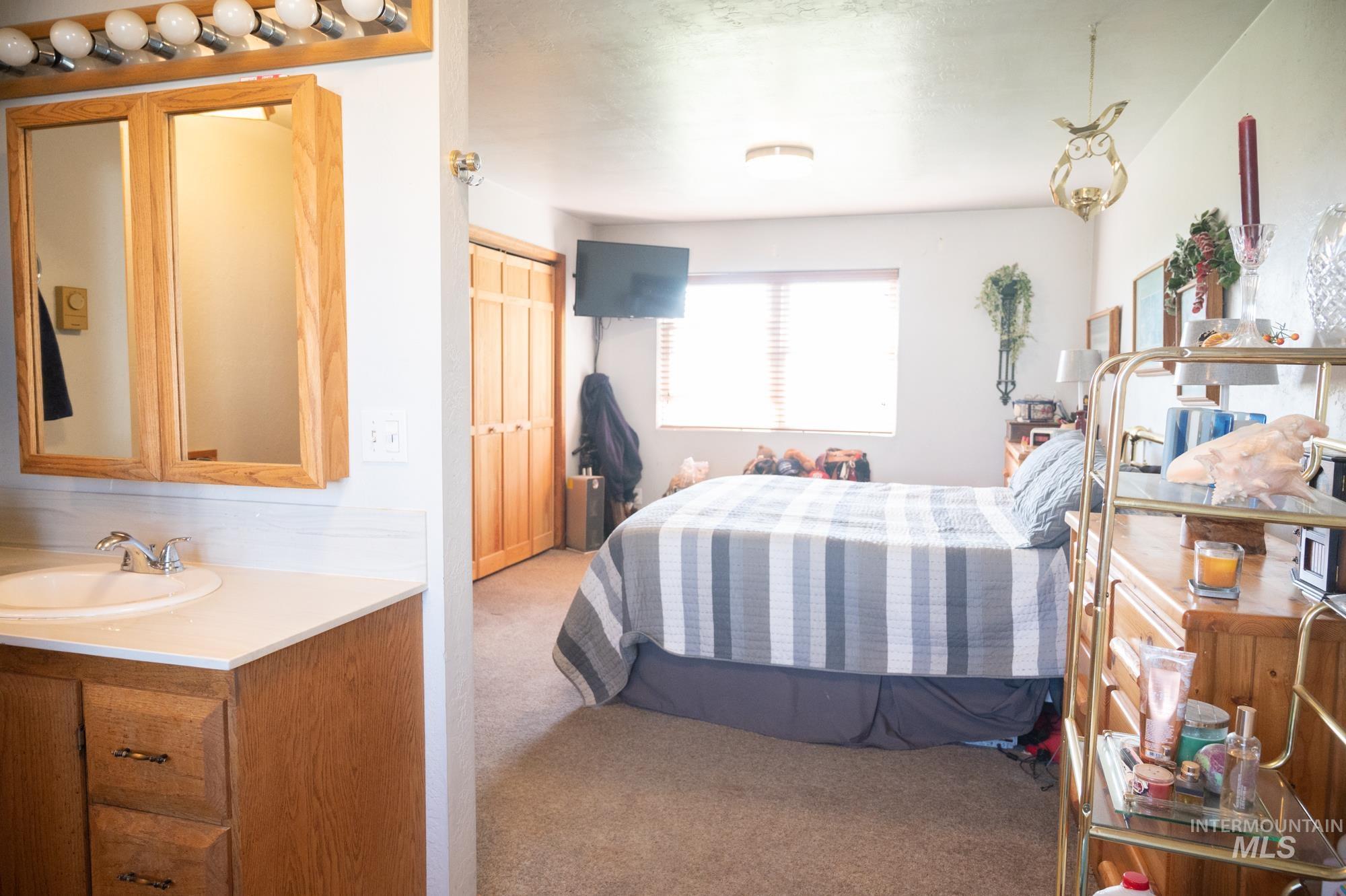 193 S 500 W, Paul, Idaho 83347, 3 Bedrooms, 3 Bathrooms, Residential For Sale, Price $495,000, 98980791