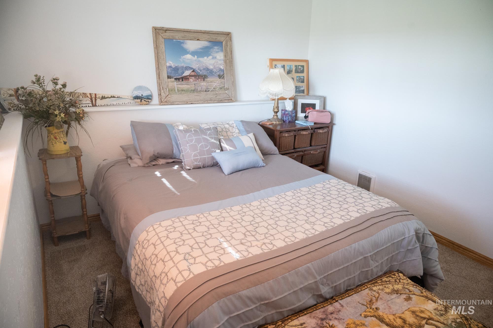 193 S 500 W, Paul, Idaho 83347, 3 Bedrooms, 3 Bathrooms, Residential For Sale, Price $495,000, 98980791