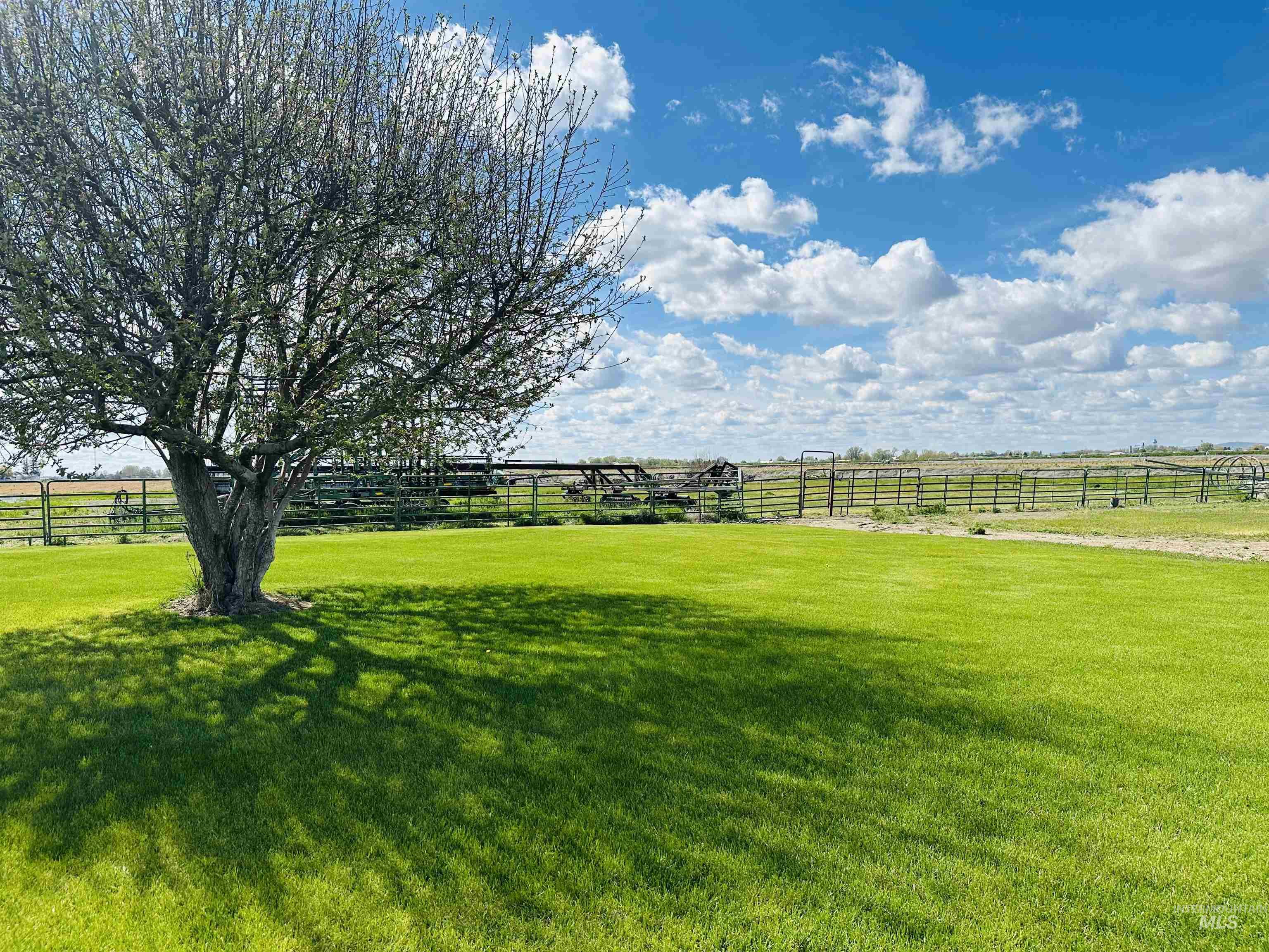 193 S 500 W, Paul, Idaho 83347, 3 Bedrooms, 3 Bathrooms, Residential For Sale, Price $495,000, 98980791