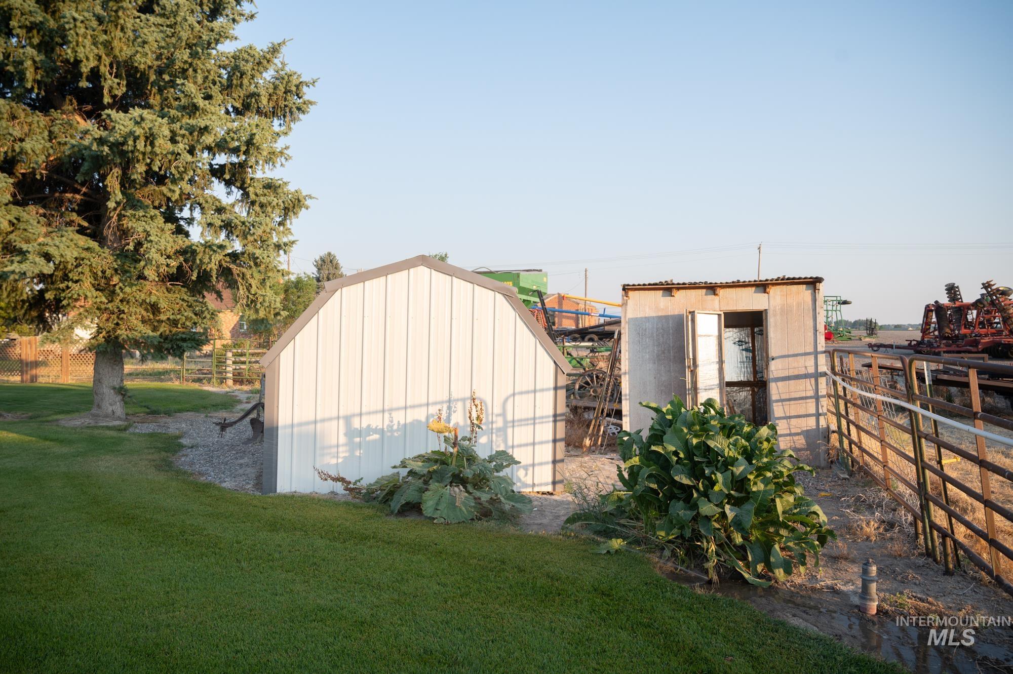 193 S 500 W, Paul, Idaho 83347, 3 Bedrooms, 3 Bathrooms, Residential For Sale, Price $495,000, 98980791