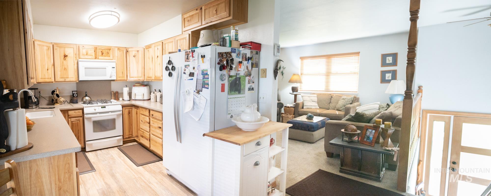 193 S 500 W, Paul, Idaho 83347, 3 Bedrooms, 3 Bathrooms, Residential For Sale, Price $495,000, 98980791