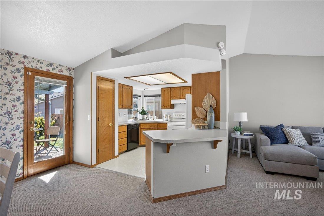 1579 E Falconrim Ct, Eagle, Idaho 83616-5276, 3 Bedrooms, 2 Bathrooms, Residential For Sale, Price $450,000, 98980795