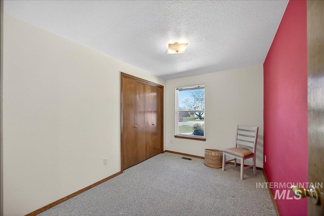 1579 E Falconrim Ct, Eagle, Idaho 83616-5276, 3 Bedrooms, 2 Bathrooms, Residential For Sale, Price $450,000, 98980795