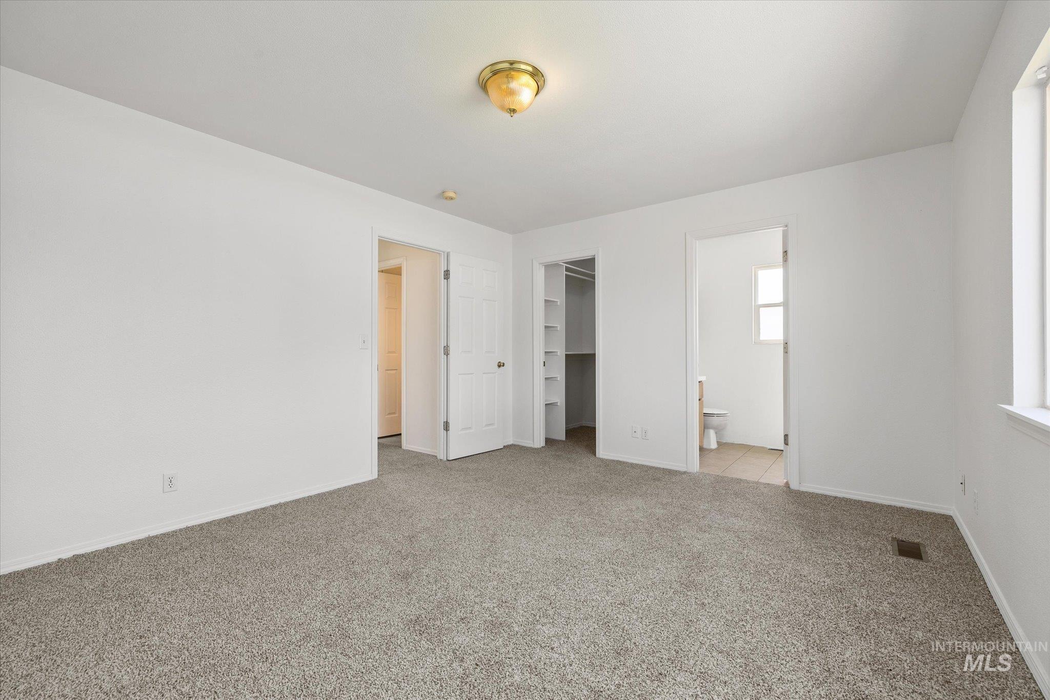 457 Meadowbrook Dr., Nampa, Idaho 83686, 3 Bedrooms, 2 Bathrooms, Residential For Sale, Price $359,500, 98980798
