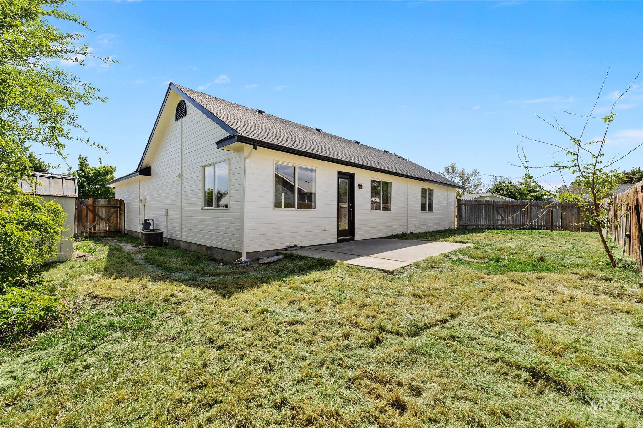 457 Meadowbrook Dr., Nampa, Idaho 83686, 3 Bedrooms, 2 Bathrooms, Residential For Sale, Price $359,500, 98980798