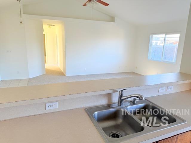 457 Meadowbrook Dr., Nampa, Idaho 83686, 3 Bedrooms, 2 Bathrooms, Residential For Sale, Price $359,900, 98980798