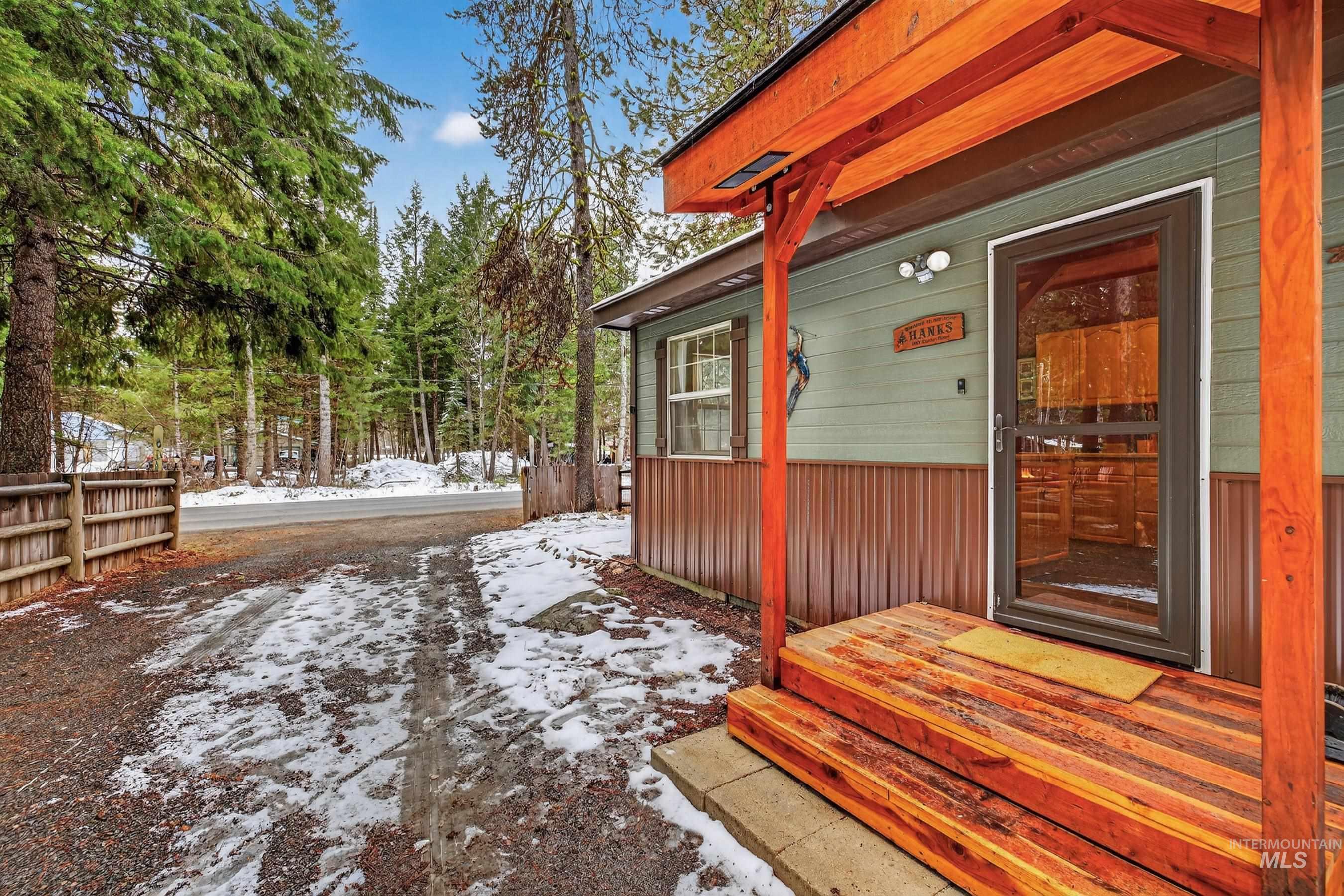 1801 Carico Road, McCall, Idaho 83638-0000, 3 Bedrooms, 2 Bathrooms, Residential For Sale, Price $750,000, 98980800