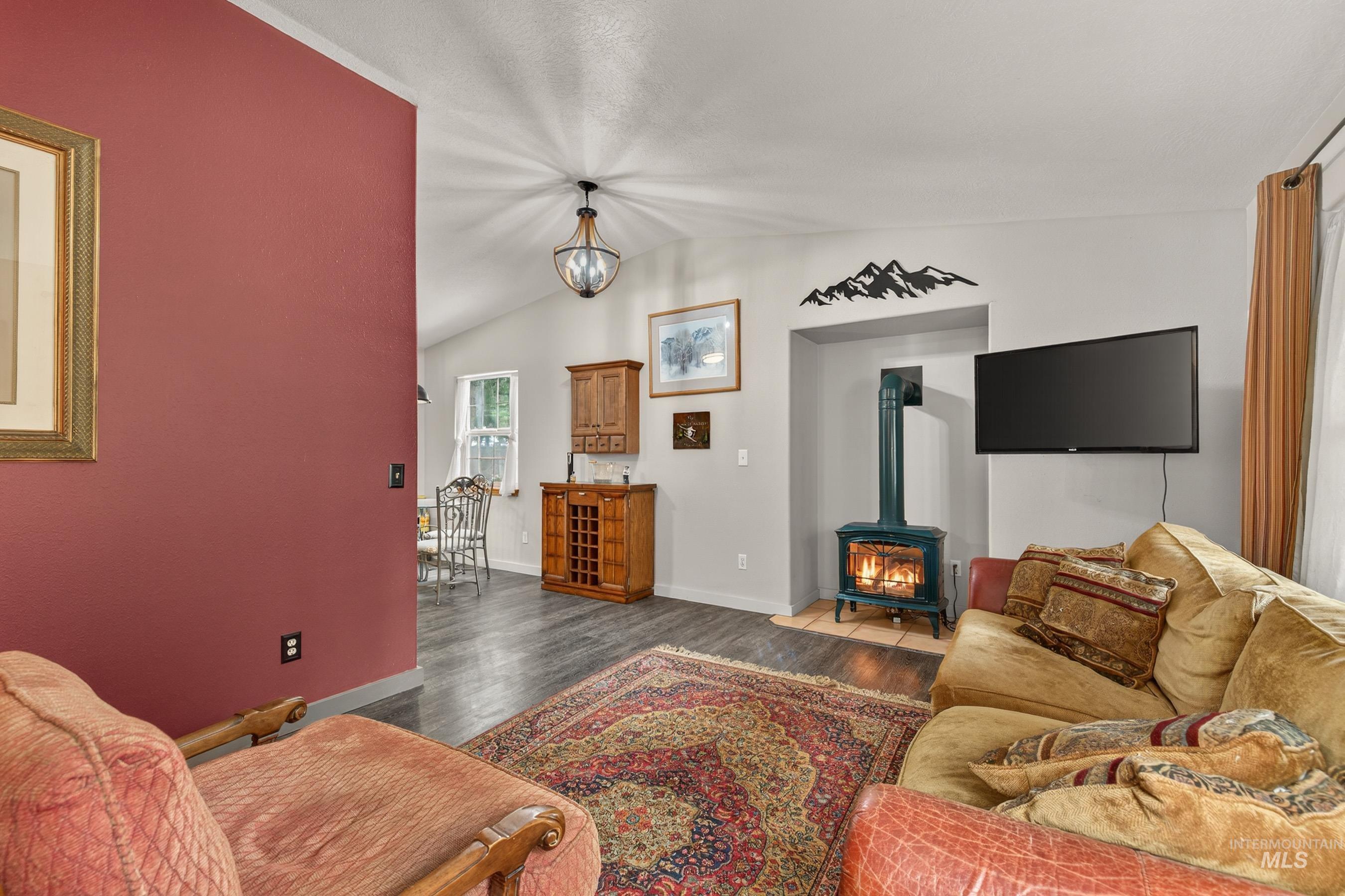 1801 Carico Road, McCall, Idaho 83638-0000, 3 Bedrooms, 2 Bathrooms, Residential For Sale, Price $750,000, 98980800