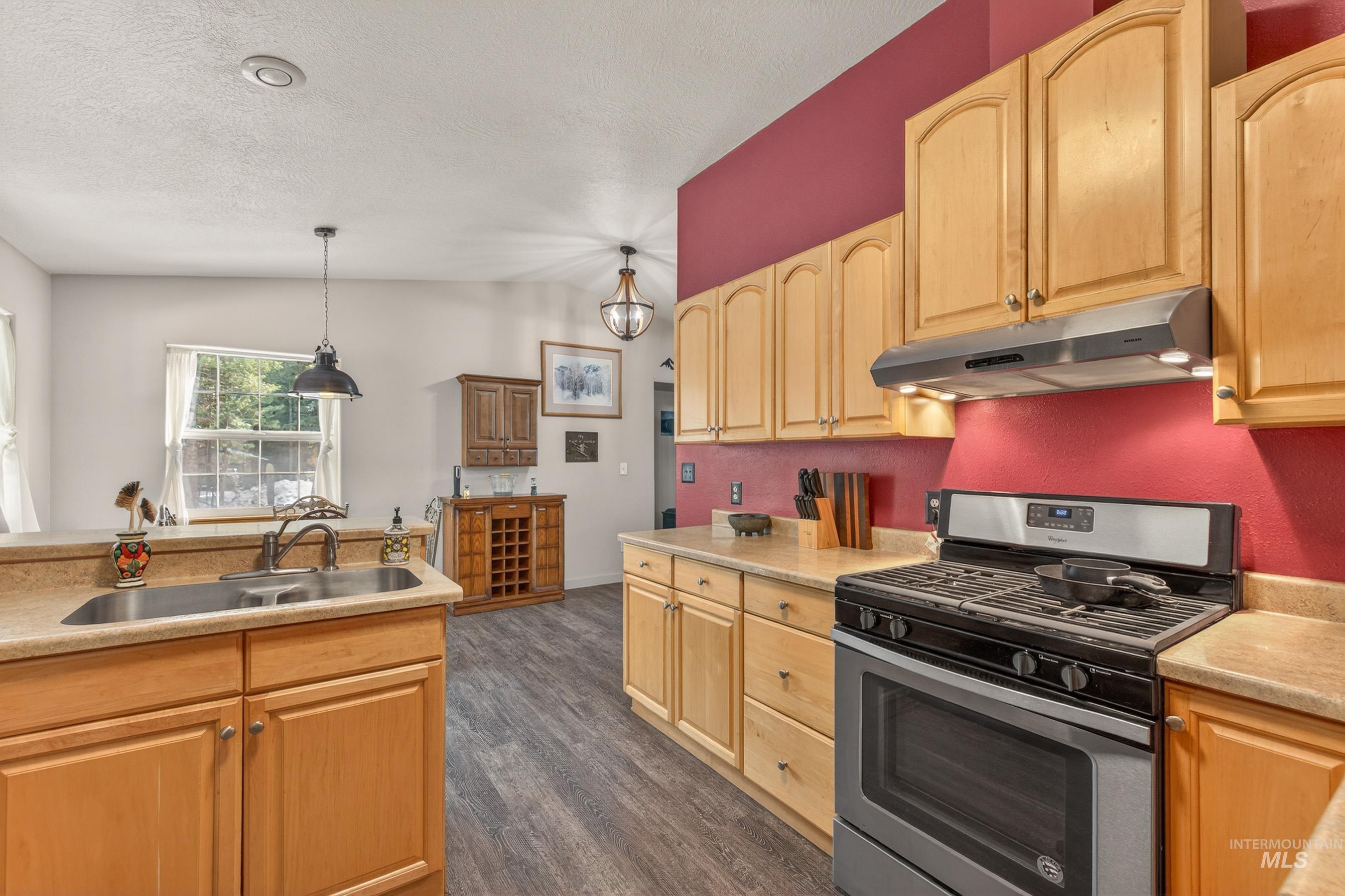 1801 Carico Road, McCall, Idaho 83638-0000, 3 Bedrooms, 2 Bathrooms, Residential For Sale, Price $750,000, 98980800