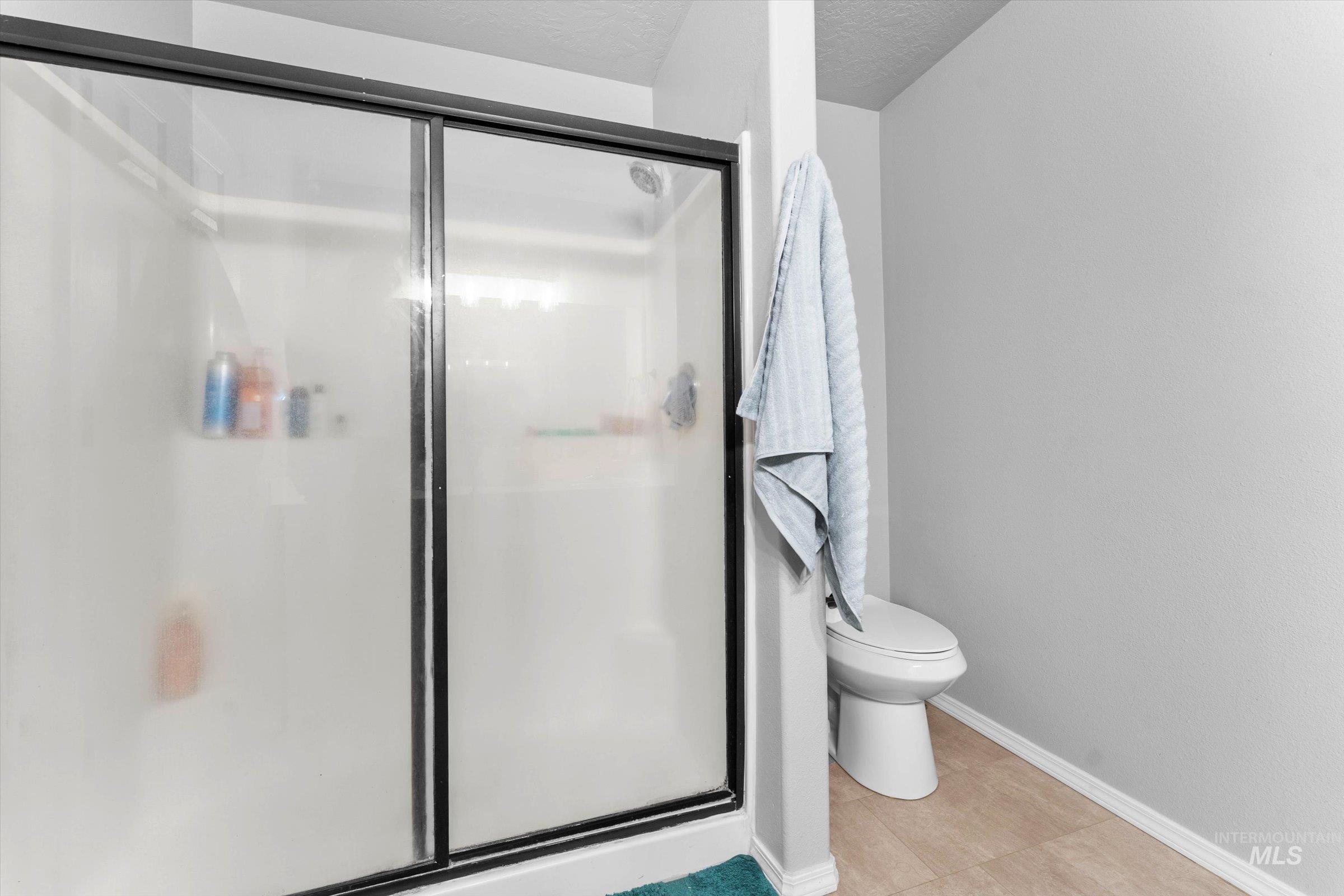 1860 Bishop Ct, Mountain Home, Idaho 83647, 6 Bedrooms, 4 Bathrooms, Residential For Sale, Price $485,000, 98980802