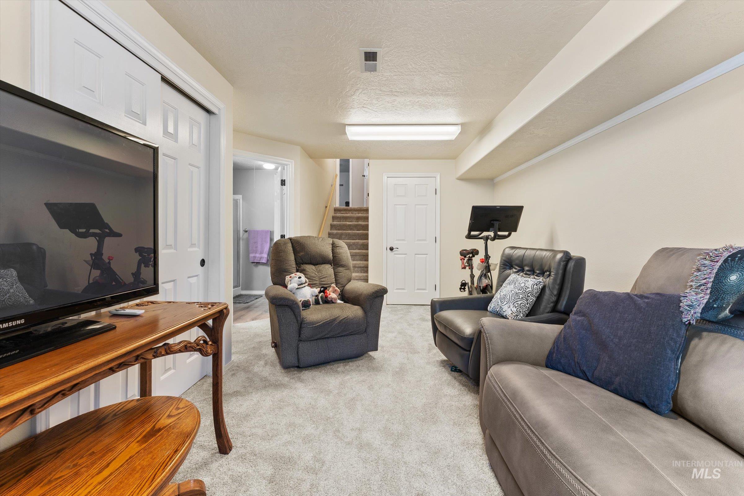 1860 Bishop Ct, Mountain Home, Idaho 83647, 6 Bedrooms, 4 Bathrooms, Residential For Sale, Price $485,000, 98980802