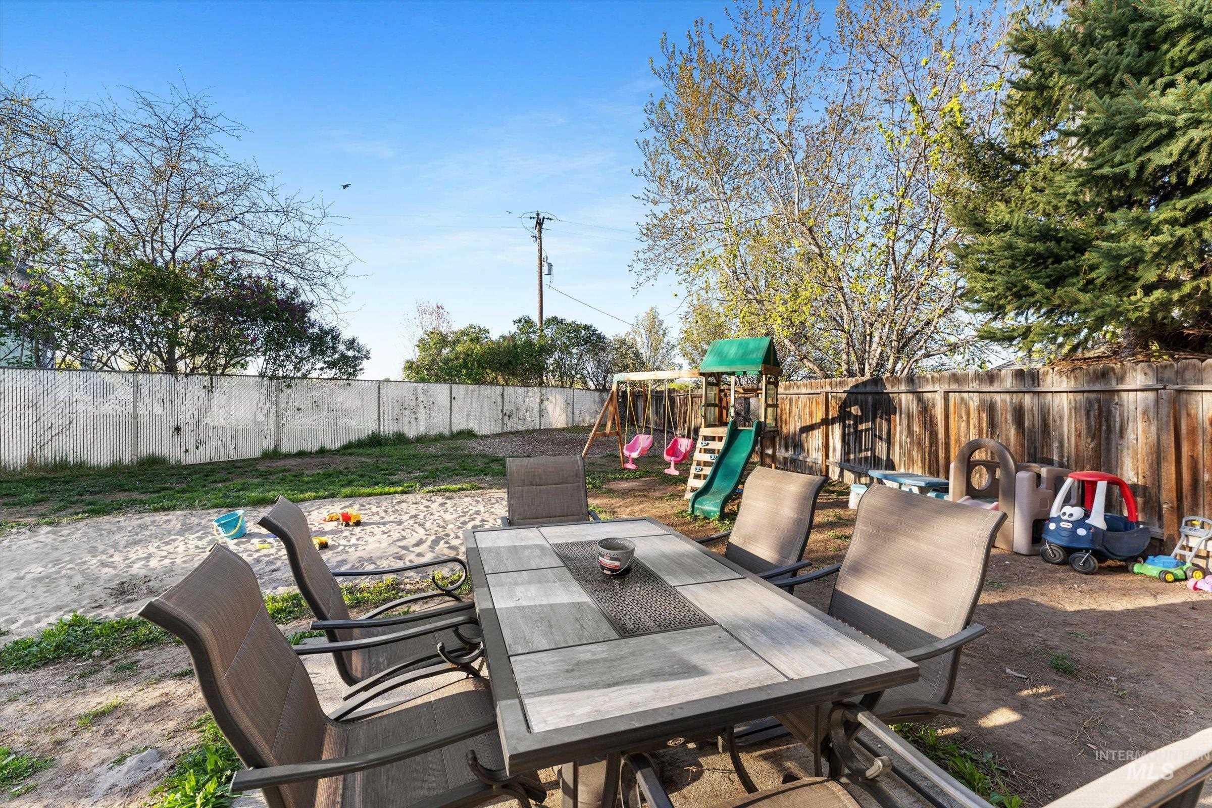 1860 Bishop Ct, Mountain Home, Idaho 83647, 6 Bedrooms, 4 Bathrooms, Residential For Sale, Price $485,000, 98980802