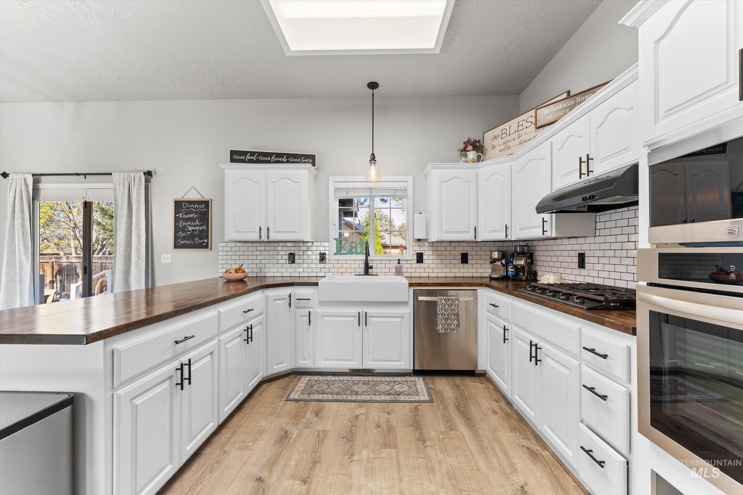 1860 Bishop Ct, Mountain Home, Idaho 83647, 6 Bedrooms, 4 Bathrooms, Residential For Sale, Price $485,000, 98980802