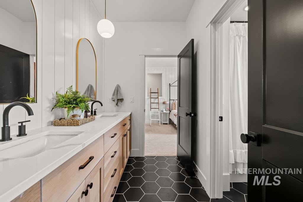 7580 W W Lookout View St, Meridian, Idaho 83646, 5 Bedrooms, 5 Bathrooms, Residential For Sale, Price $2,549,999, 98980809