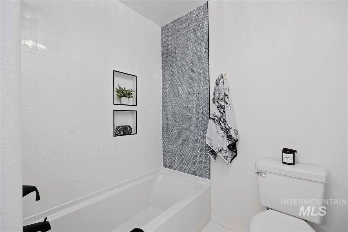 1897 Hampton Way, Twin Falls, Idaho 83301, 3 Bedrooms, 1.5 Bathrooms, Residential For Sale, Price $299,900, 98980811