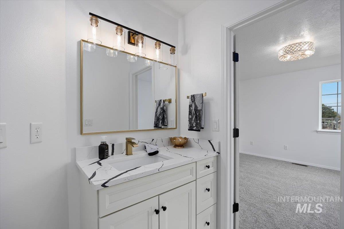 1897 Hampton Way, Twin Falls, Idaho 83301, 3 Bedrooms, 1.5 Bathrooms, Residential For Sale, Price $314,900,MLS 98980811