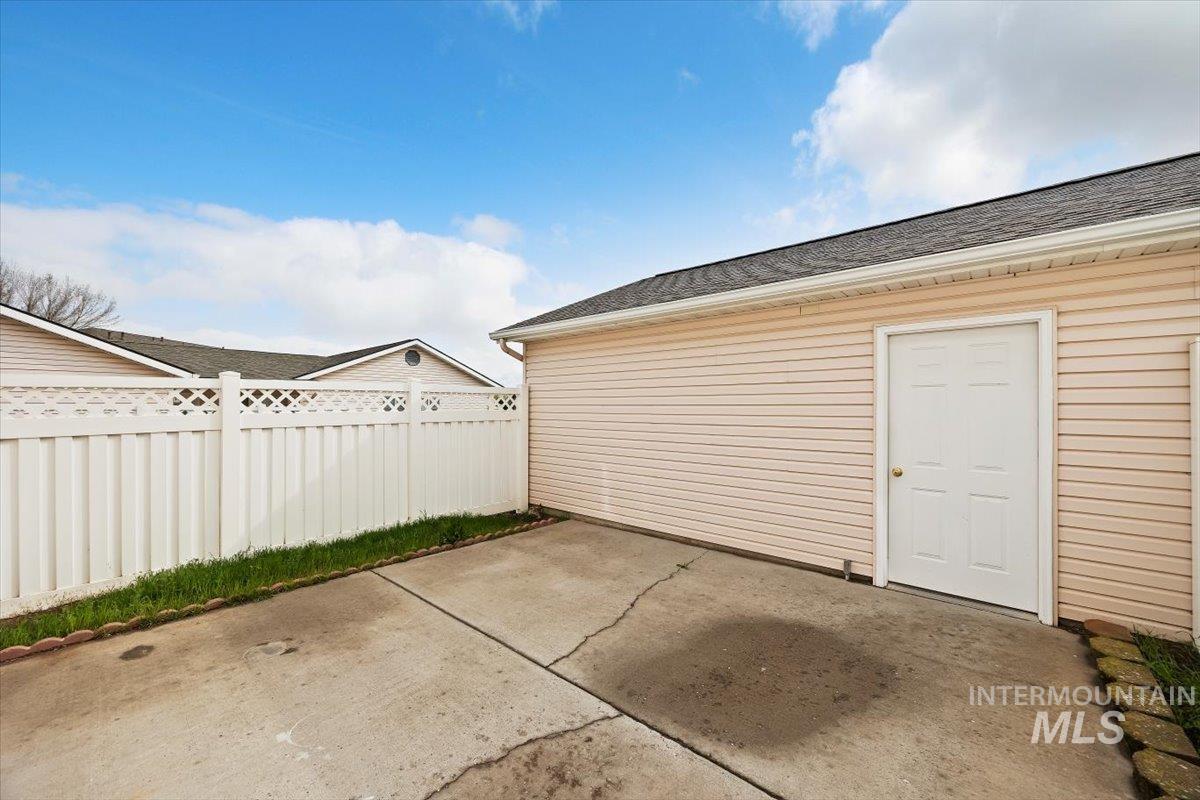 1897 Hampton Way, Twin Falls, Idaho 83301, 3 Bedrooms, 1.5 Bathrooms, Residential For Sale, Price $299,900, 98980811