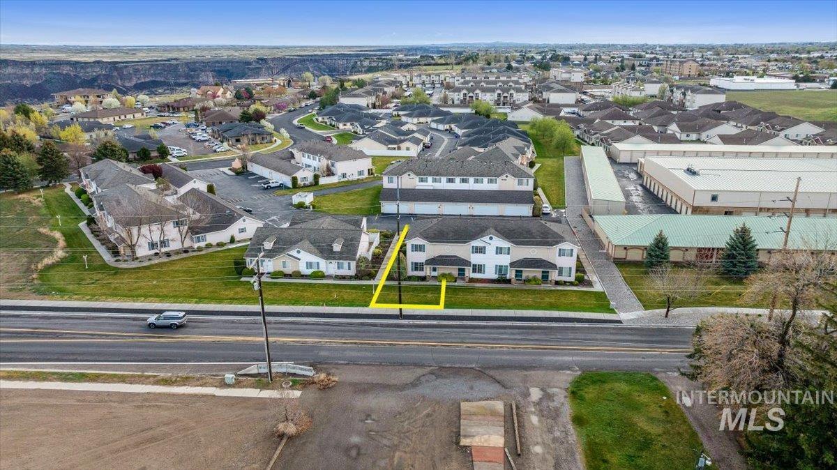 1897 Hampton Way, Twin Falls, Idaho 83301, 3 Bedrooms, 1.5 Bathrooms, Residential For Sale, Price $314,900,MLS 98980811