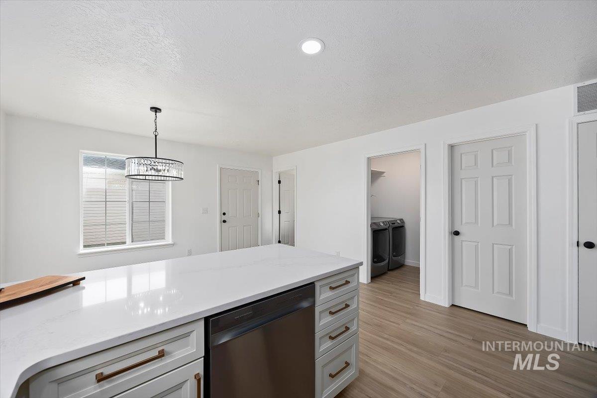 1897 Hampton Way, Twin Falls, Idaho 83301, 3 Bedrooms, 1.5 Bathrooms, Residential For Sale, Price $299,900, 98980811