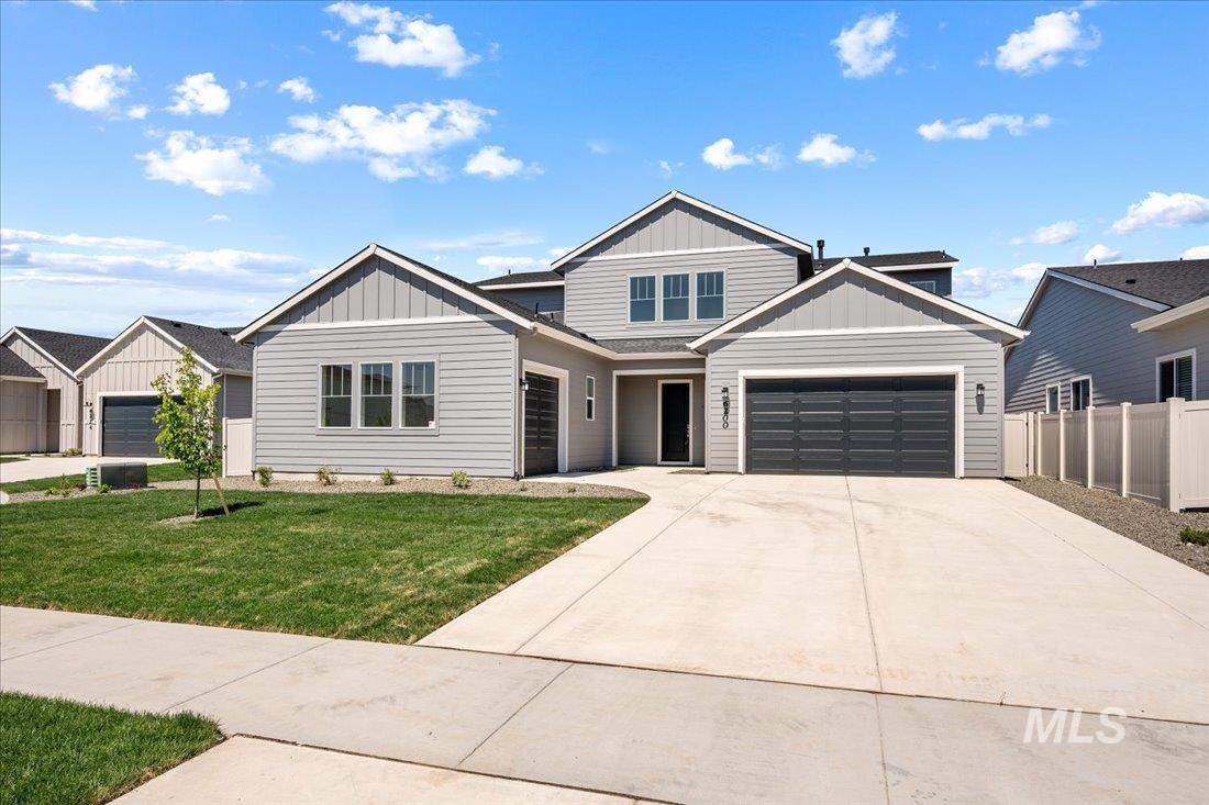 9067 W Moonglade St, Star, Idaho 83669, 4 Bedrooms, 3.5 Bathrooms, Residential For Sale, Price $749,000,MLS 98980815