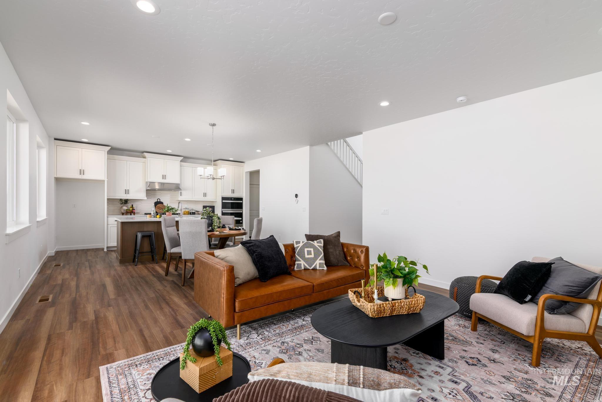 6049 W Snow Currant St, Meridian, Idaho 83646, 3 Bedrooms, 2.5 Bathrooms, Residential For Sale, Price $619,000,MLS 98980816