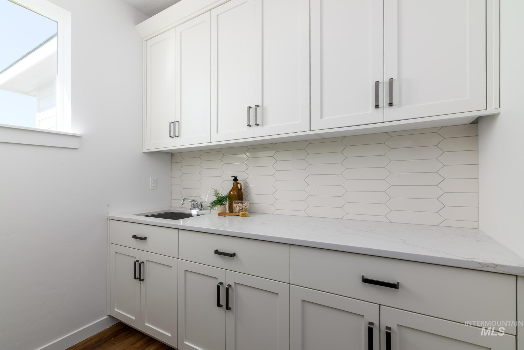 6049 W Snow Currant St, Meridian, Idaho 83646, 3 Bedrooms, 2.5 Bathrooms, Residential For Sale, Price $619,000,MLS 98980816