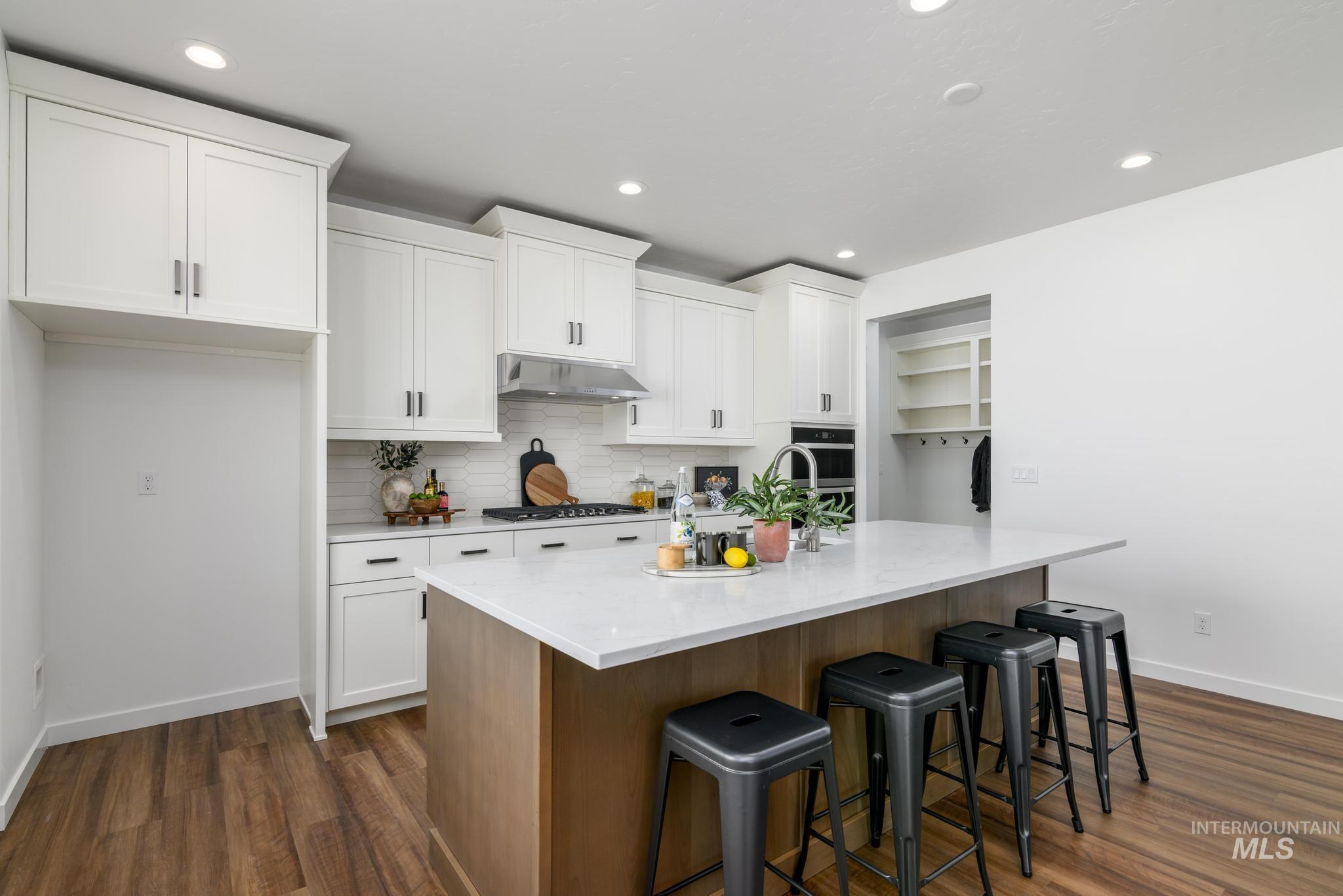 6049 W Snow Currant St, Meridian, Idaho 83646, 3 Bedrooms, 2.5 Bathrooms, Residential For Sale, Price $619,000,MLS 98980816