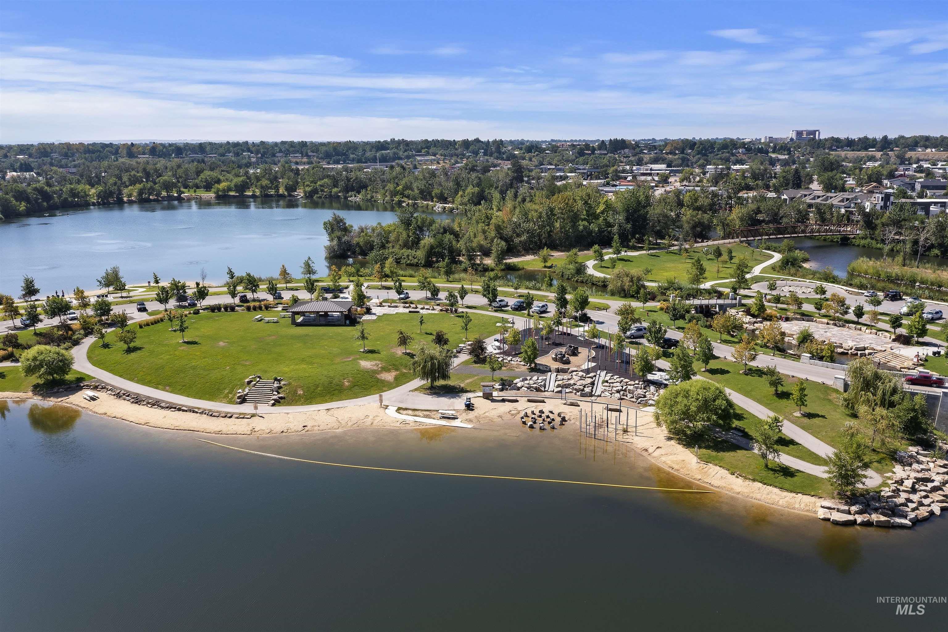 790 Riviera Dr, Boise, Idaho 83703, 3 Bedrooms, 2 Bathrooms, Residential For Sale, Price $60,000, 98980819