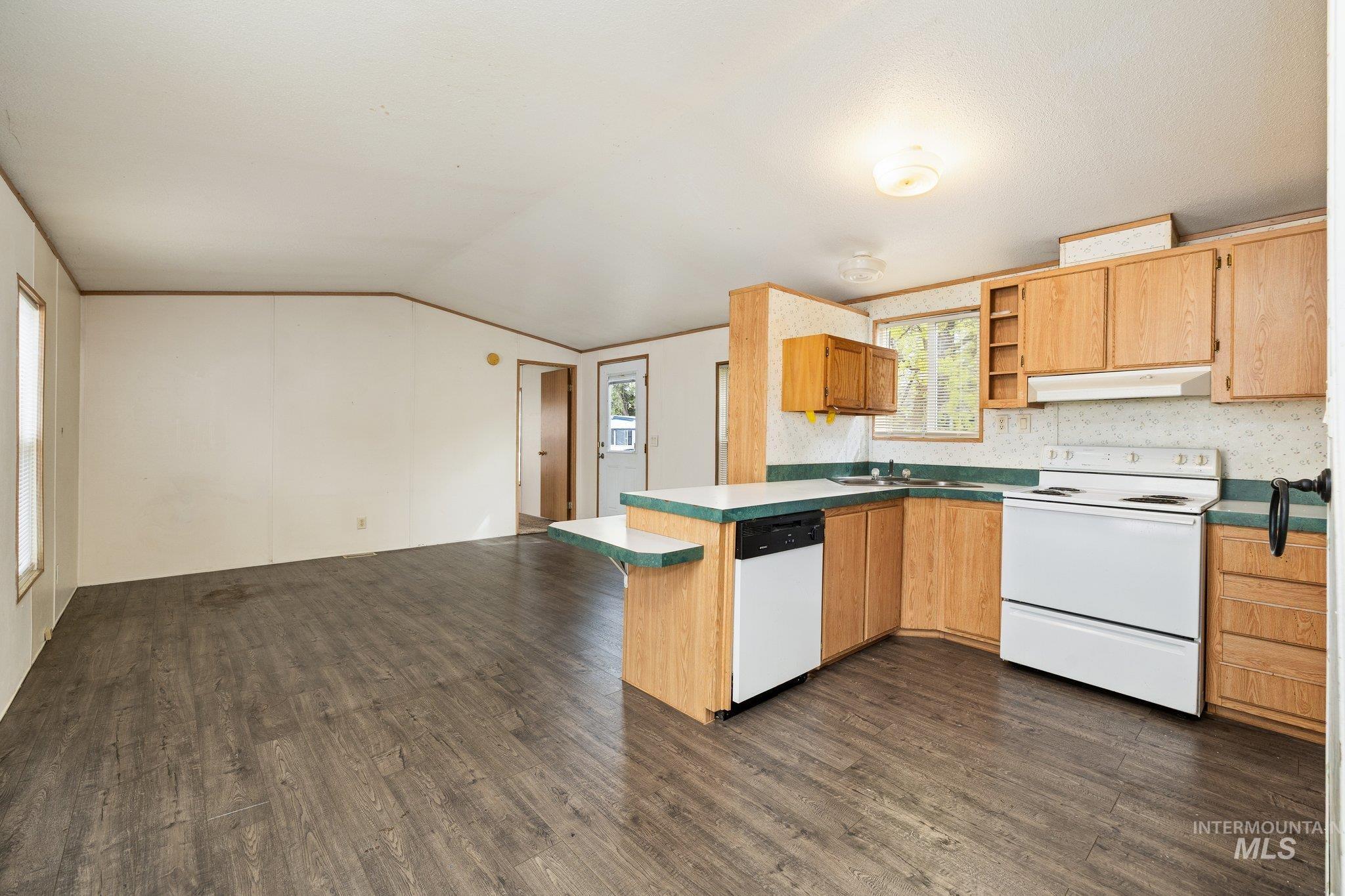 790 Riviera Dr, Boise, Idaho 83703, 3 Bedrooms, 2 Bathrooms, Residential For Sale, Price $60,000,MLS 98980819