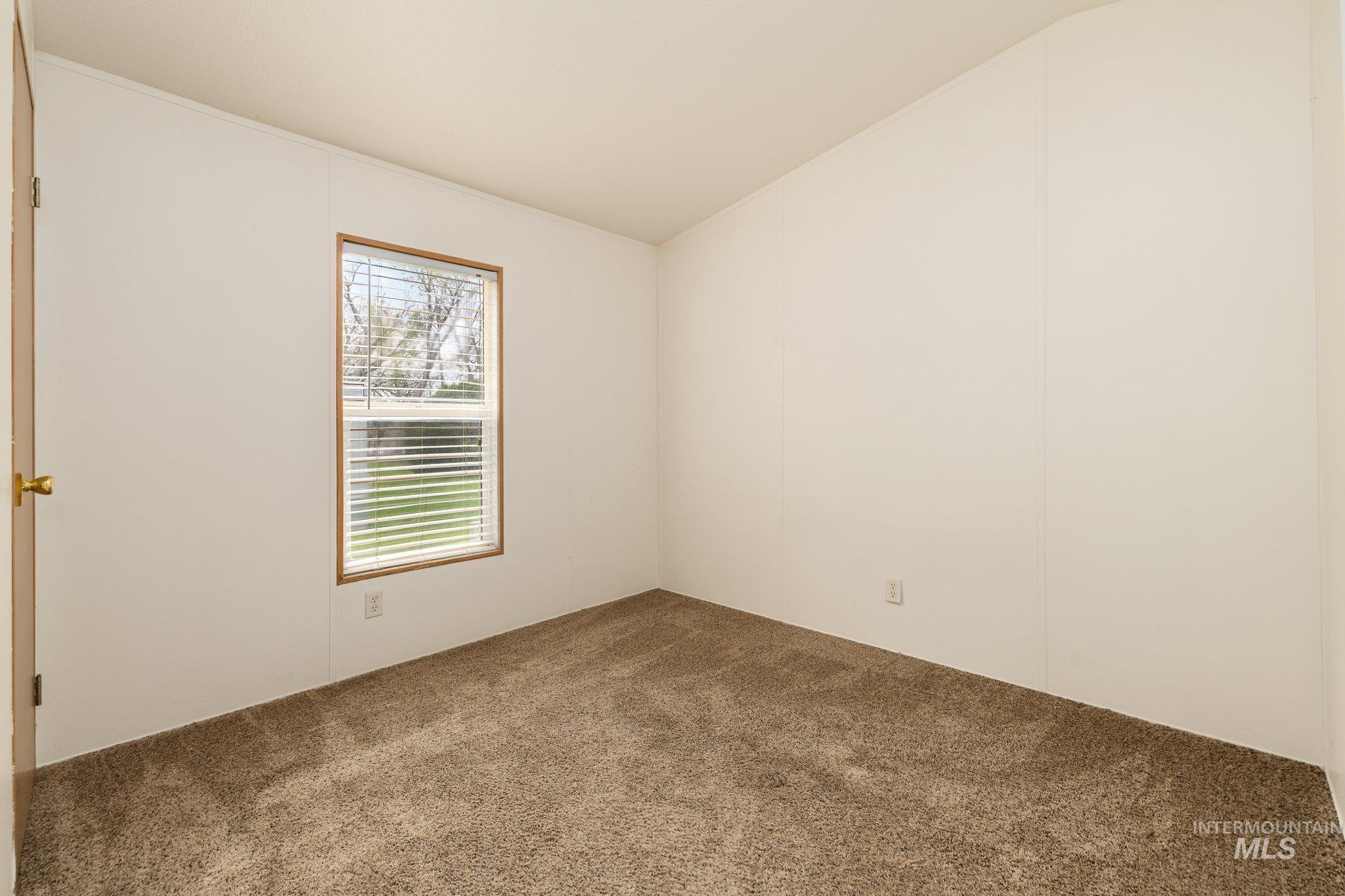 790 Riviera Dr, Boise, Idaho 83703, 3 Bedrooms, 2 Bathrooms, Residential For Sale, Price $60,000,MLS 98980819