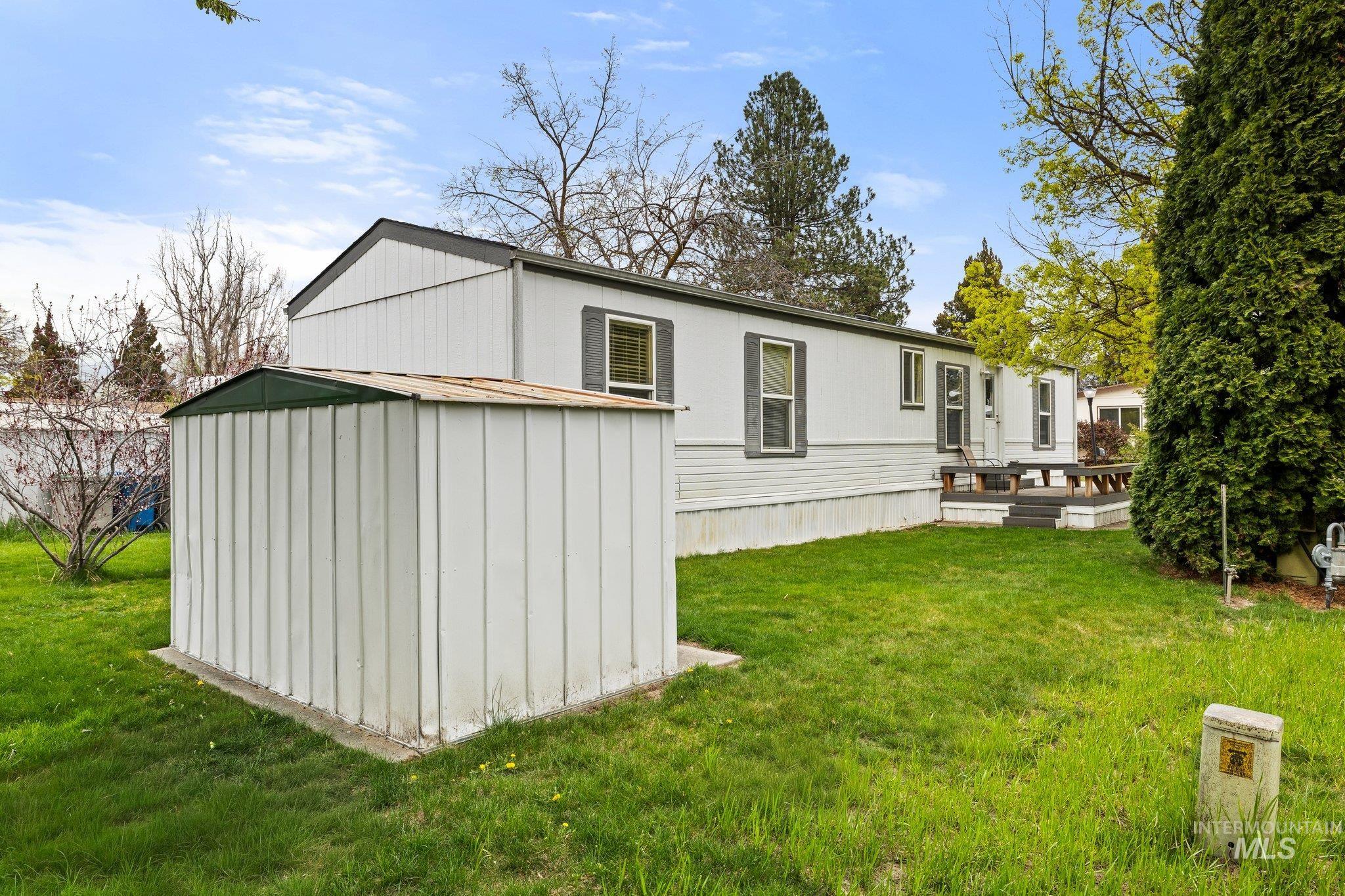 790 Riviera Dr, Boise, Idaho 83703, 3 Bedrooms, 2 Bathrooms, Residential For Sale, Price $60,000,MLS 98980819