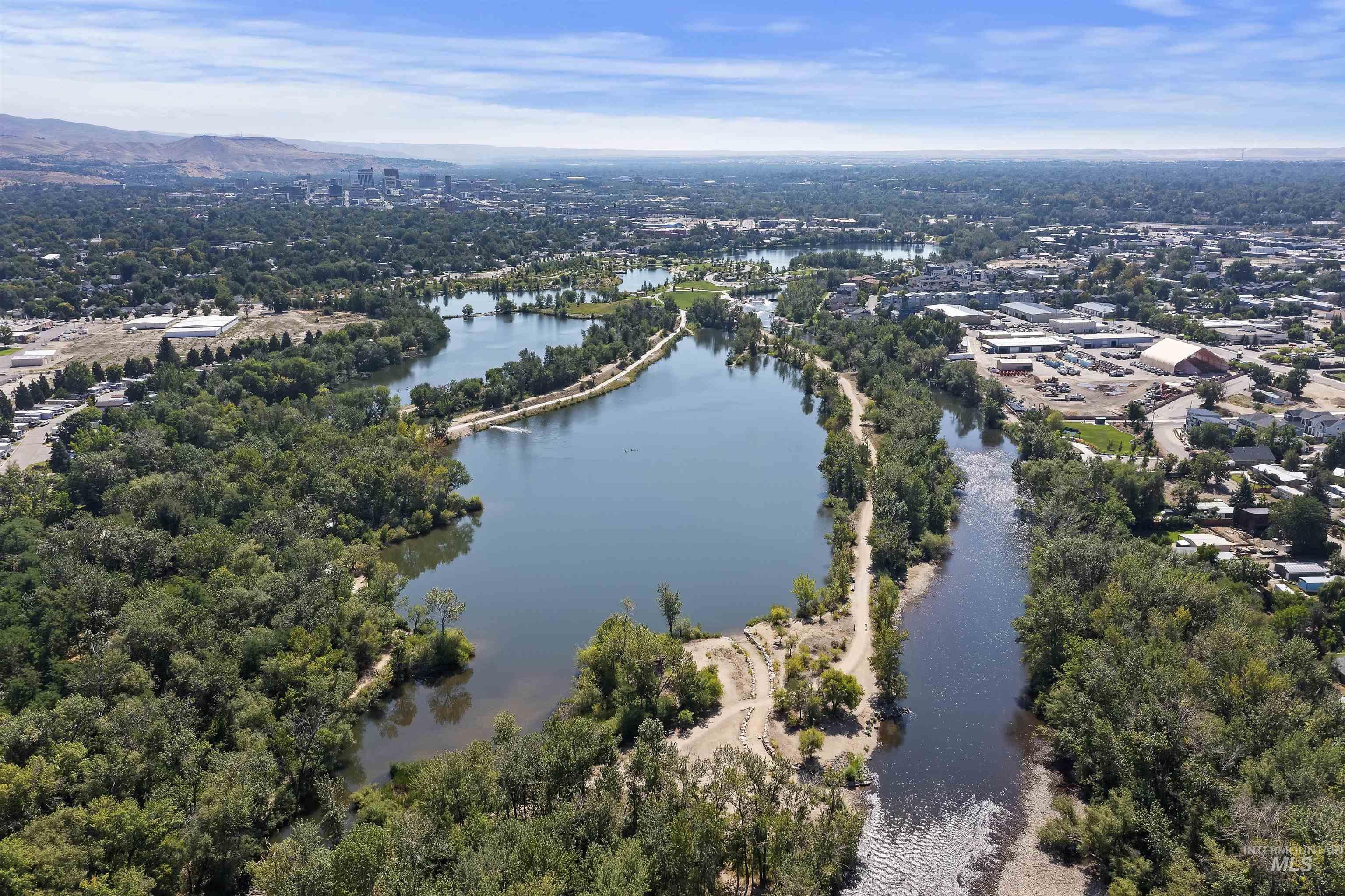 790 Riviera Dr, Boise, Idaho 83703, 3 Bedrooms, 2 Bathrooms, Residential For Sale, Price $60,000,MLS 98980819