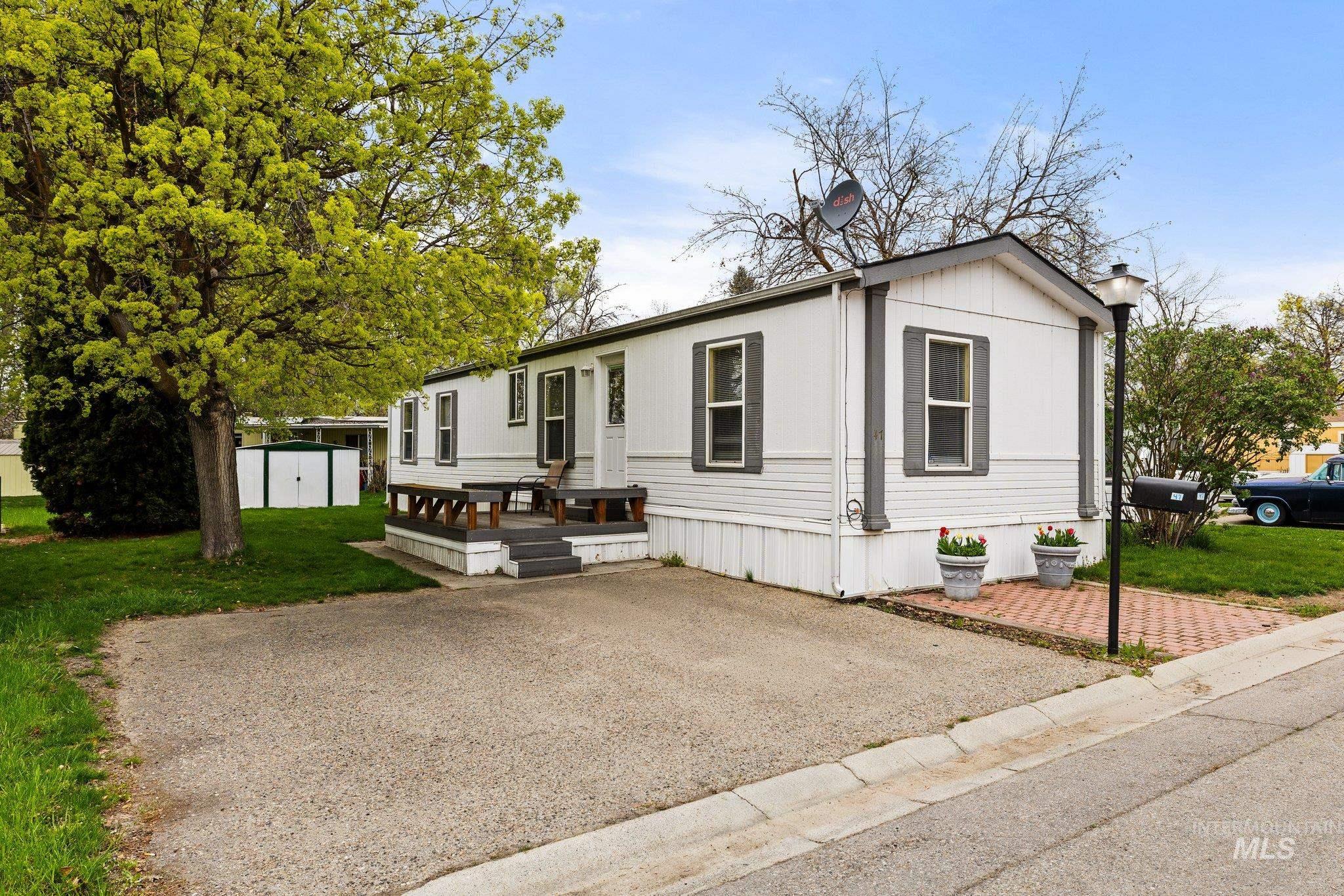 790 Riviera Dr, Boise, Idaho 83703, 3 Bedrooms, 2 Bathrooms, Residential For Sale, Price $60,000,MLS 98980819