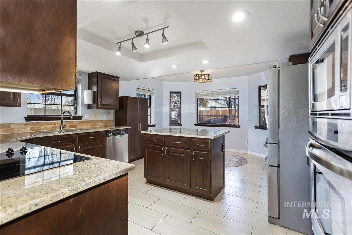 2840 N Camden Place, Boise, Idaho 83704, 3 Bedrooms, 2 Bathrooms, Residential For Sale, Price $460,000,MLS 98980820