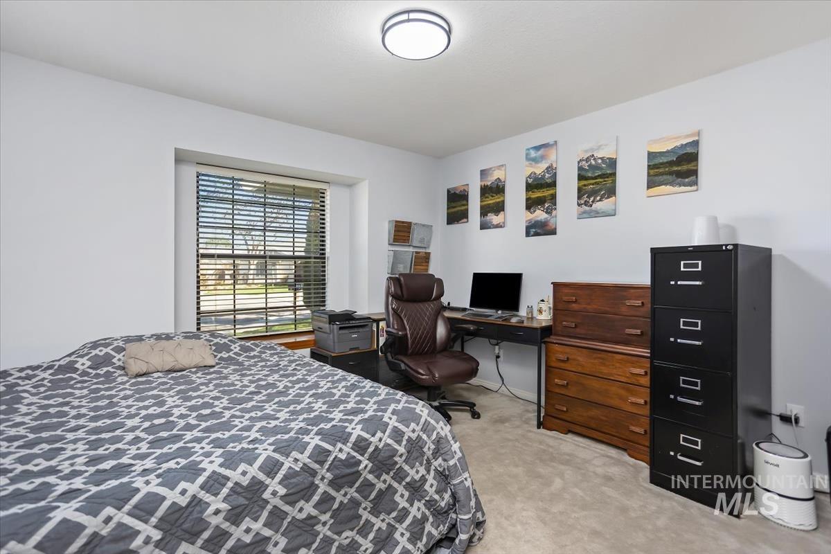 2840 N Camden Place, Boise, Idaho 83704, 3 Bedrooms, 2 Bathrooms, Residential For Sale, Price $460,000,MLS 98980820