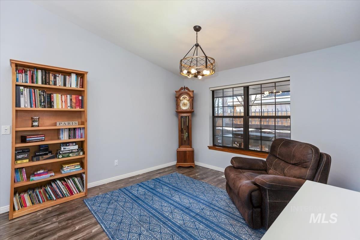 2840 N Camden Place, Boise, Idaho 83704, 3 Bedrooms, 2 Bathrooms, Residential For Sale, Price $460,000,MLS 98980820