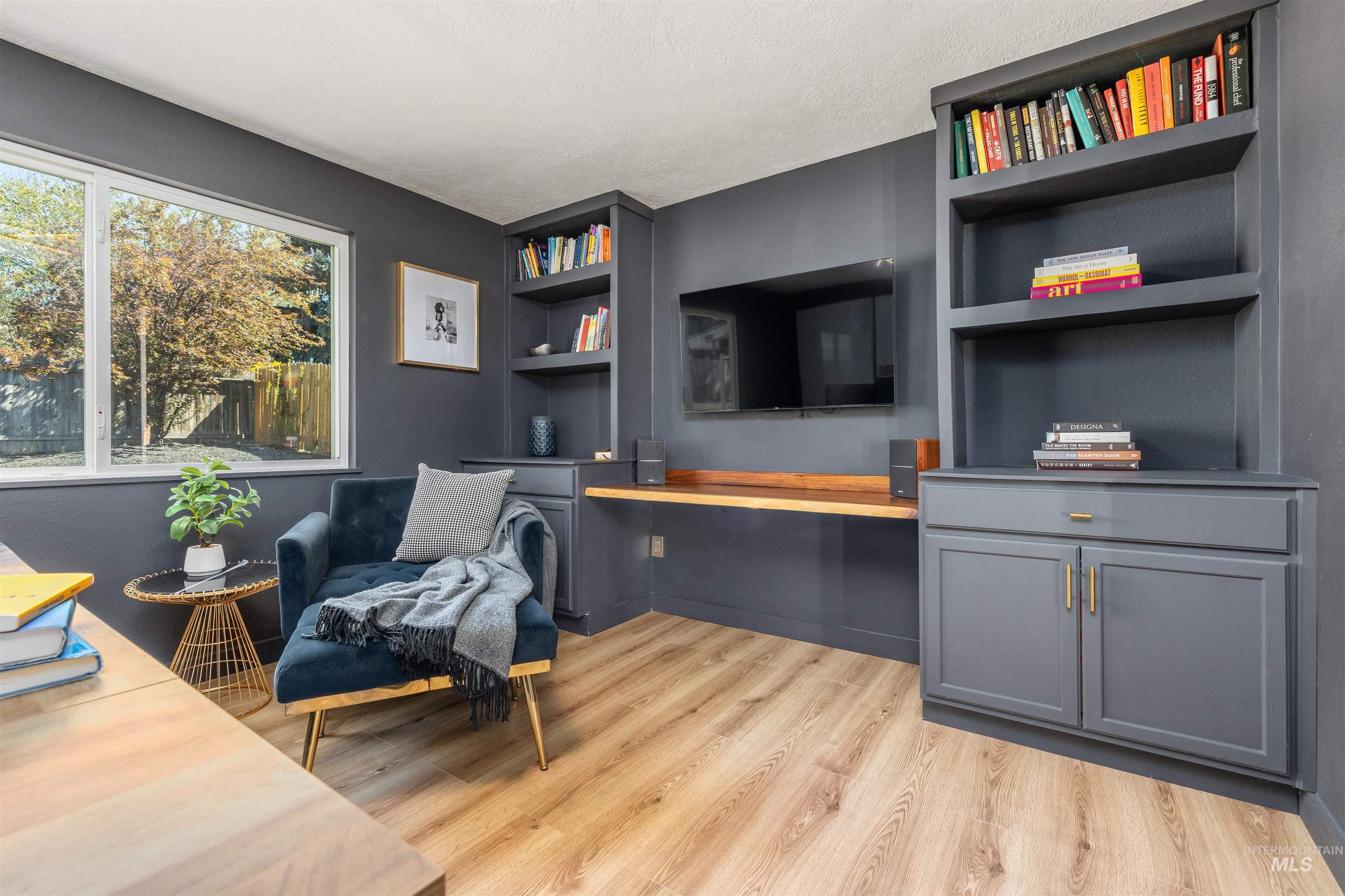 898 N Pebble Beach Way, Eagle, Idaho 83616-5234, 4 Bedrooms, 2.5 Bathrooms, Residential For Sale, Price $749,700,MLS 98980822