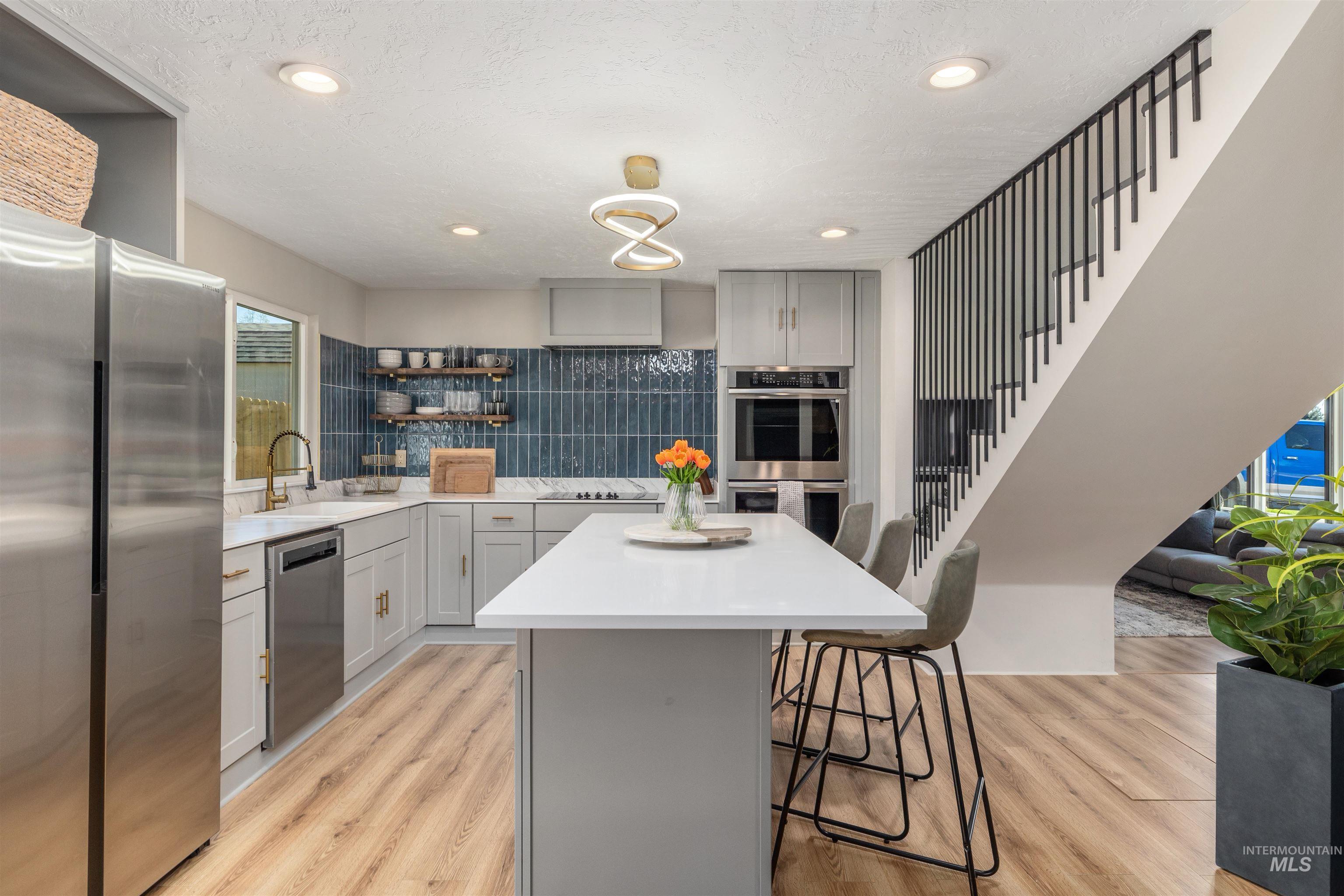 898 N Pebble Beach Way, Eagle, Idaho 83616-5234, 4 Bedrooms, 2.5 Bathrooms, Residential For Sale, Price $749,700,MLS 98980822