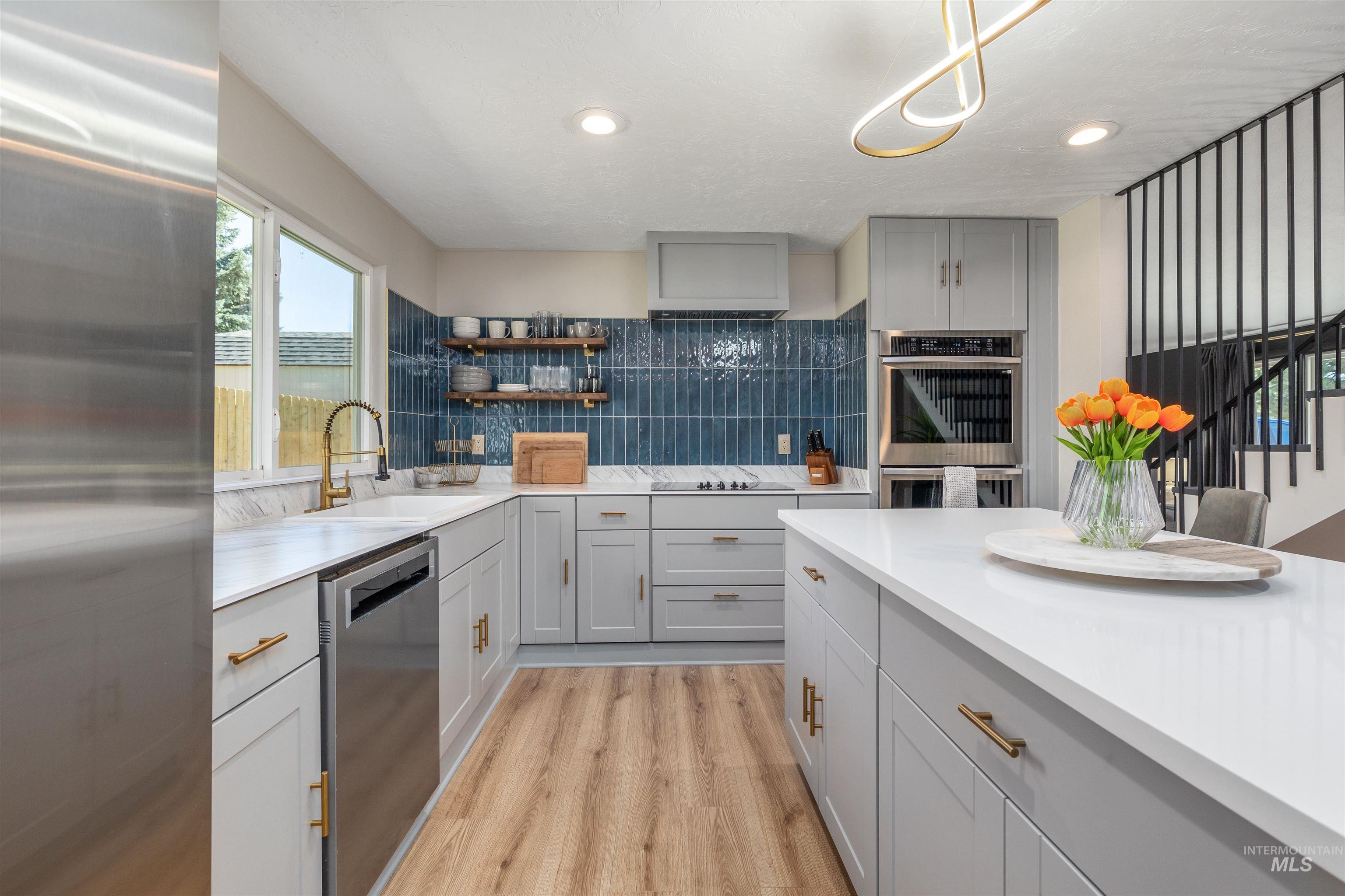 898 N Pebble Beach Way, Eagle, Idaho 83616-5234, 4 Bedrooms, 2.5 Bathrooms, Residential For Sale, Price $749,700,MLS 98980822