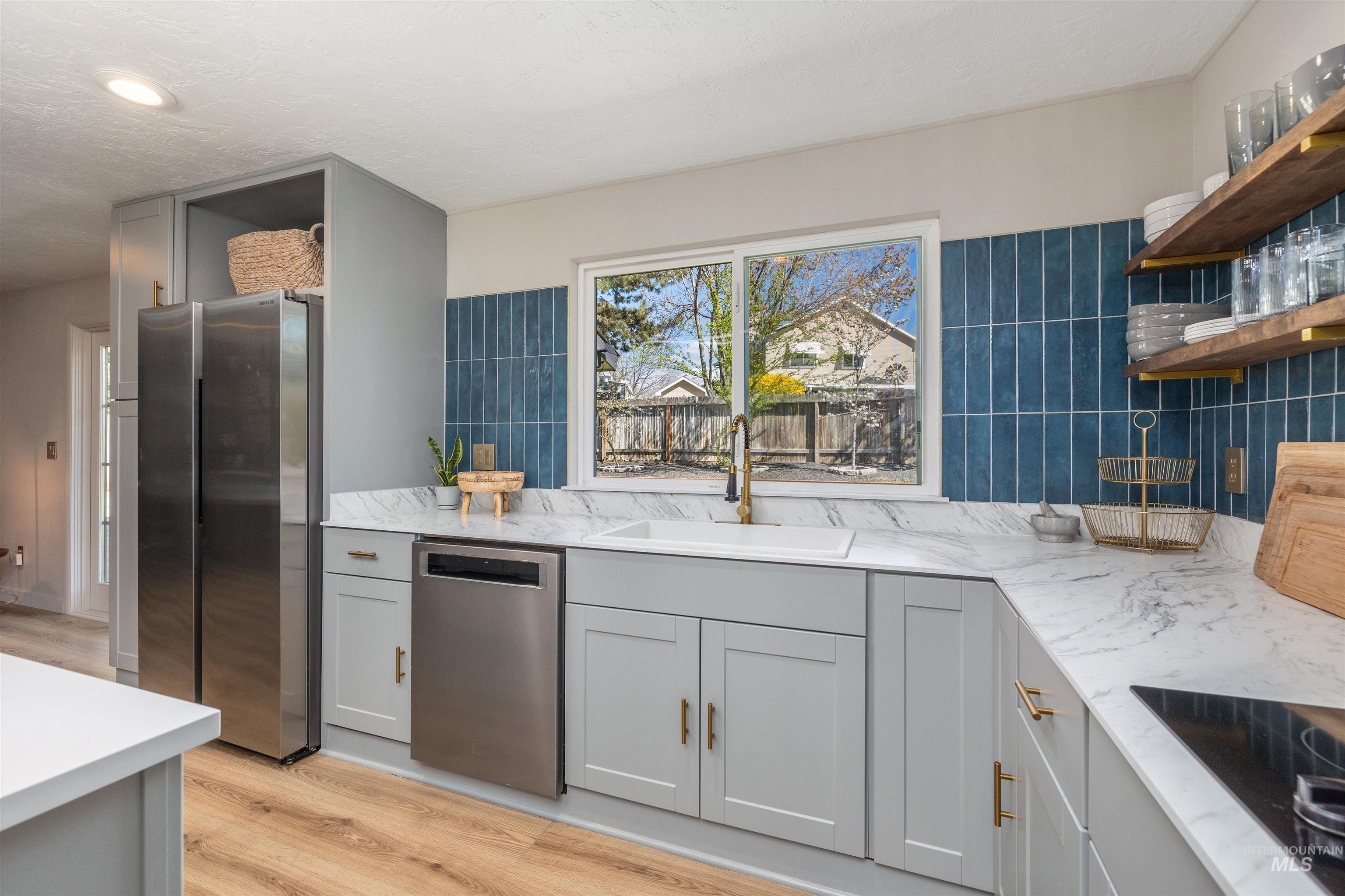 898 N Pebble Beach Way, Eagle, Idaho 83616-5234, 4 Bedrooms, 2.5 Bathrooms, Residential For Sale, Price $749,700,MLS 98980822