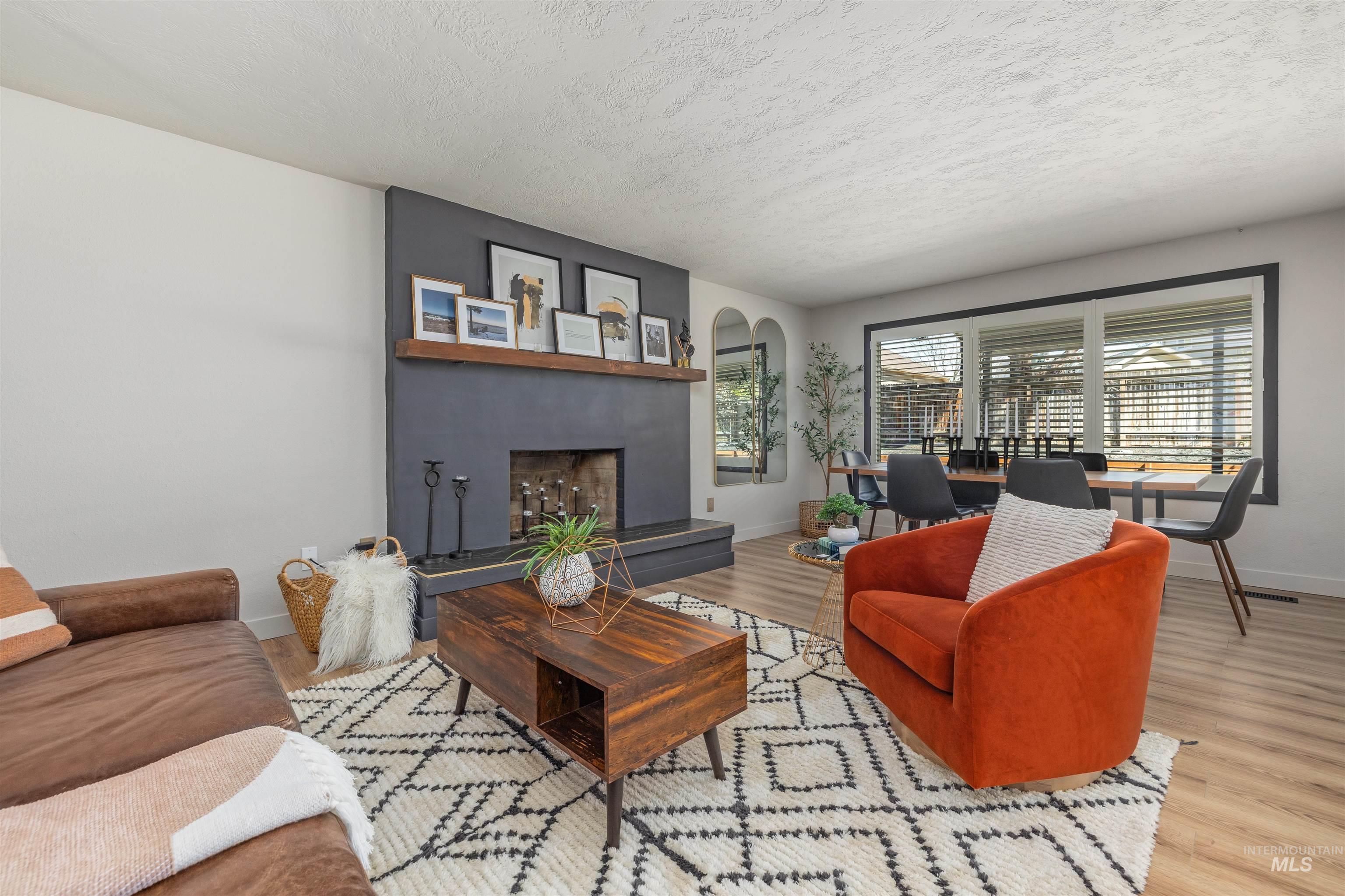 898 N Pebble Beach Way, Eagle, Idaho 83616-5234, 4 Bedrooms, 2.5 Bathrooms, Residential For Sale, Price $749,700,MLS 98980822