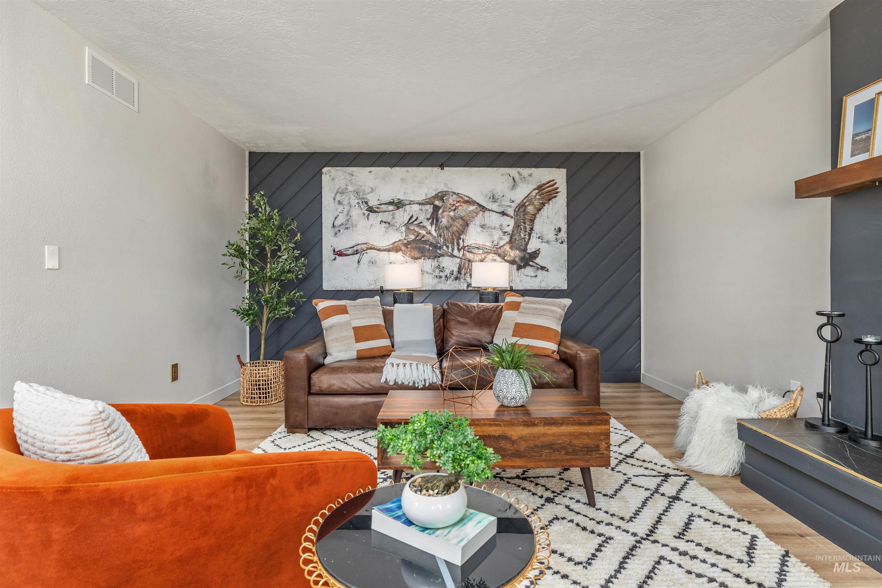 898 N Pebble Beach Way, Eagle, Idaho 83616-5234, 4 Bedrooms, 2.5 Bathrooms, Residential For Sale, Price $749,700,MLS 98980822