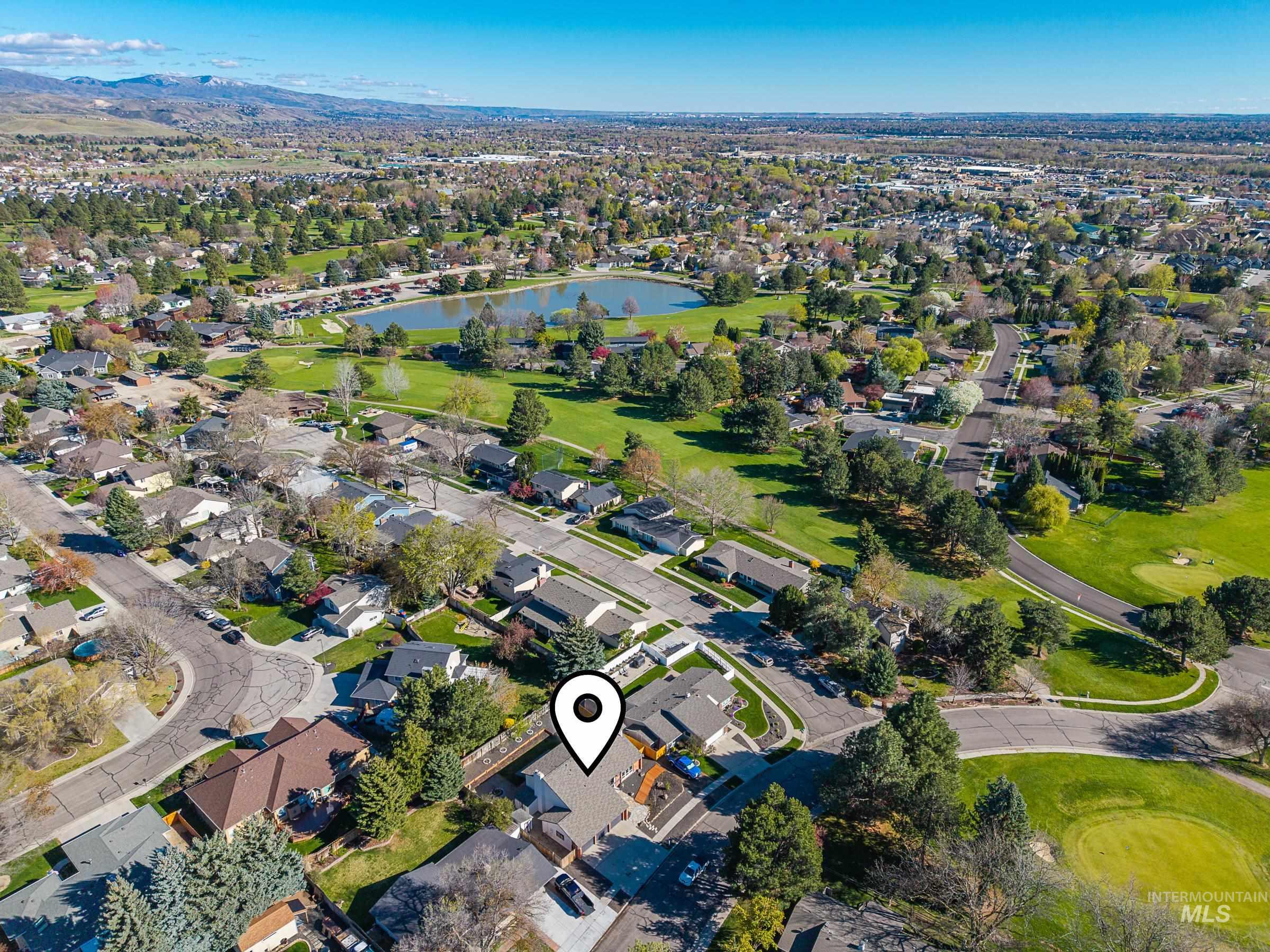 898 N Pebble Beach Way, Eagle, Idaho 83616-5234, 4 Bedrooms, 2.5 Bathrooms, Residential For Sale, Price $749,700,MLS 98980822