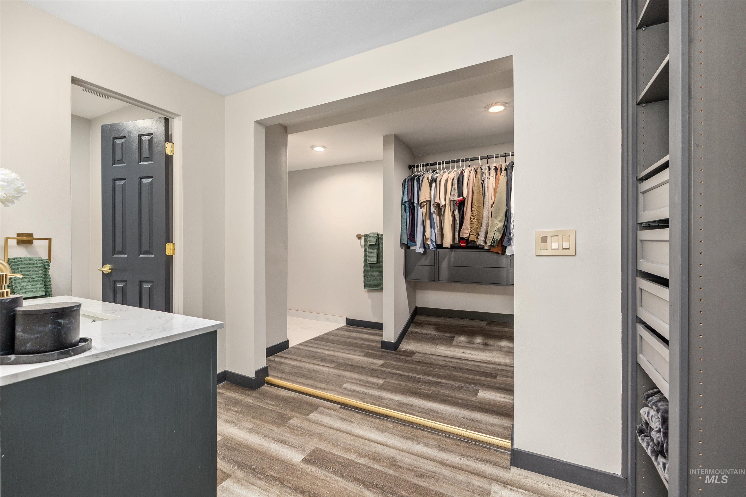 898 N Pebble Beach Way, Eagle, Idaho 83616-5234, 4 Bedrooms, 2.5 Bathrooms, Residential For Sale, Price $749,700,MLS 98980822