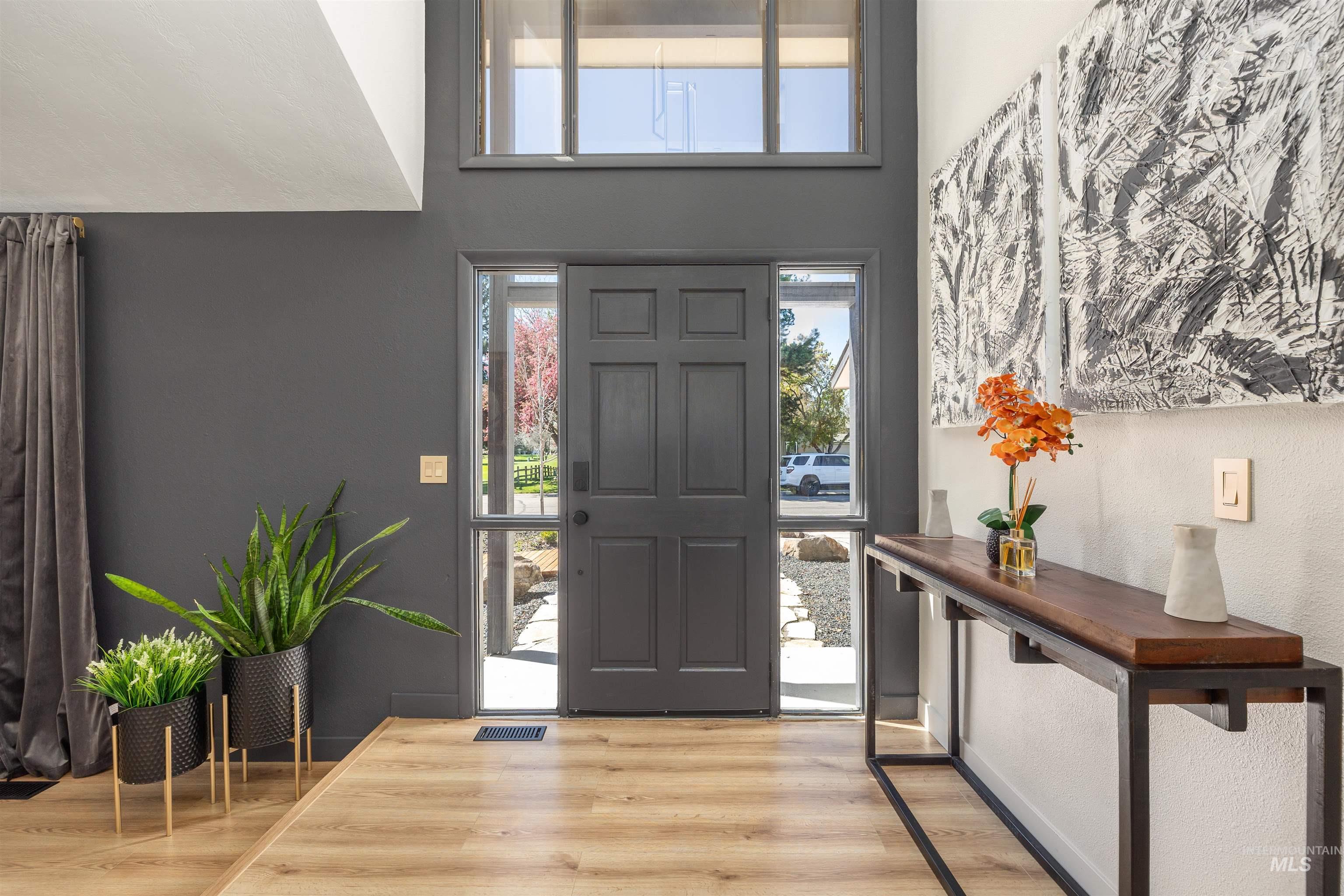 898 N Pebble Beach Way, Eagle, Idaho 83616-5234, 4 Bedrooms, 2.5 Bathrooms, Residential For Sale, Price $749,700,MLS 98980822