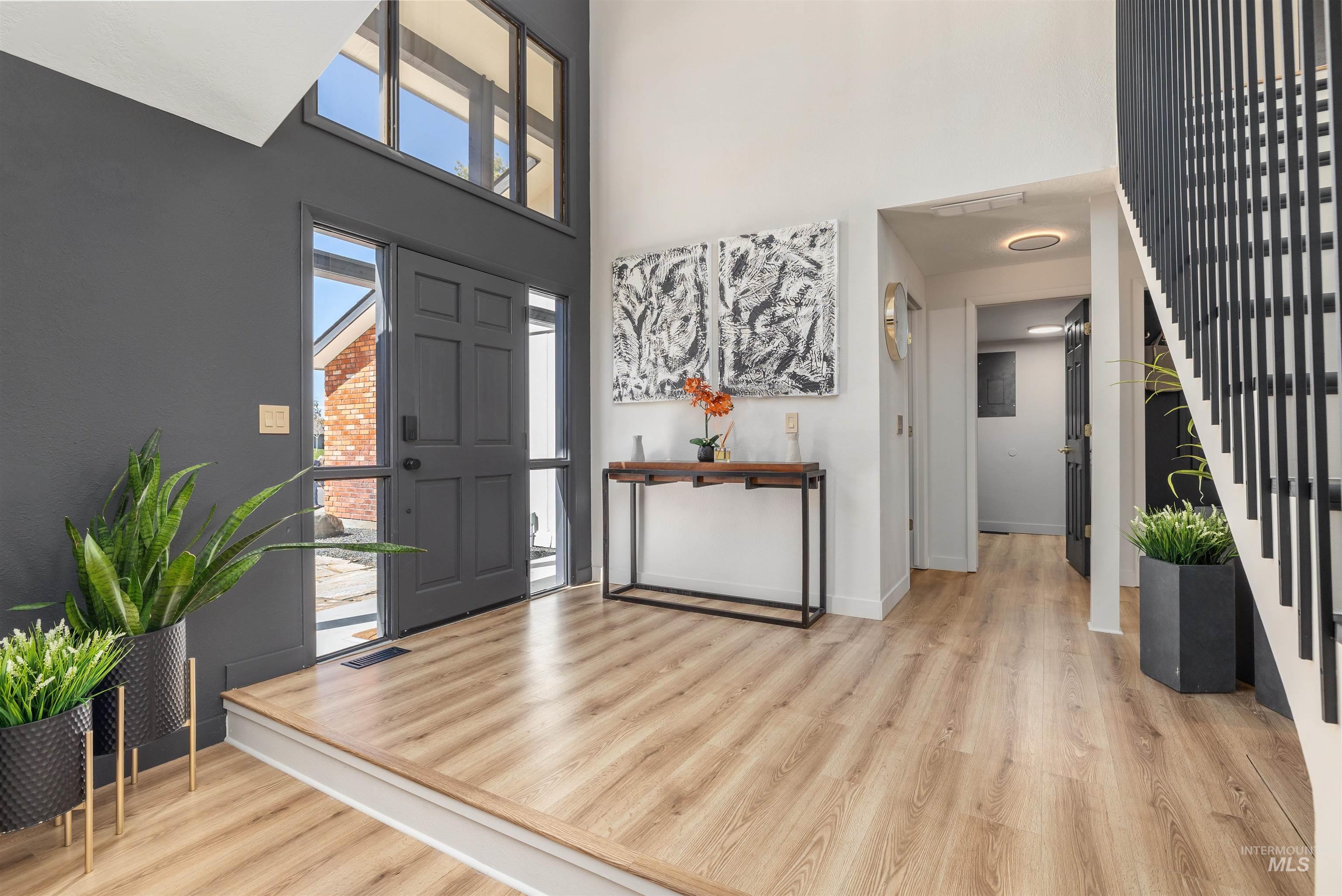 898 N Pebble Beach Way, Eagle, Idaho 83616-5234, 4 Bedrooms, 2.5 Bathrooms, Residential For Sale, Price $749,700,MLS 98980822