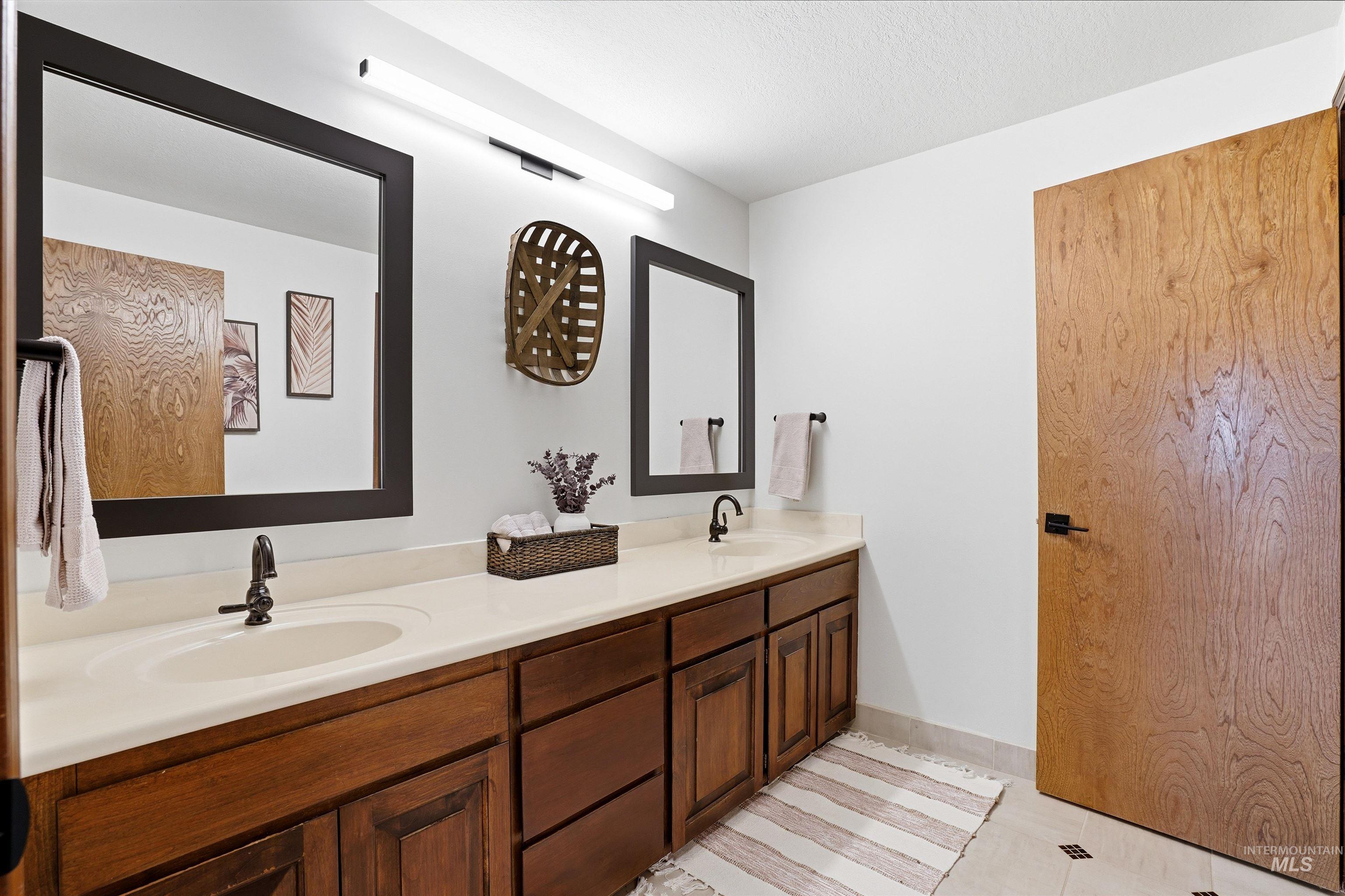 12730 Sunny Slope Rd, Caldwell, Idaho 83607, 5 Bedrooms, 5.5 Bathrooms, Residential For Sale, Price $2,995,000, 98980823